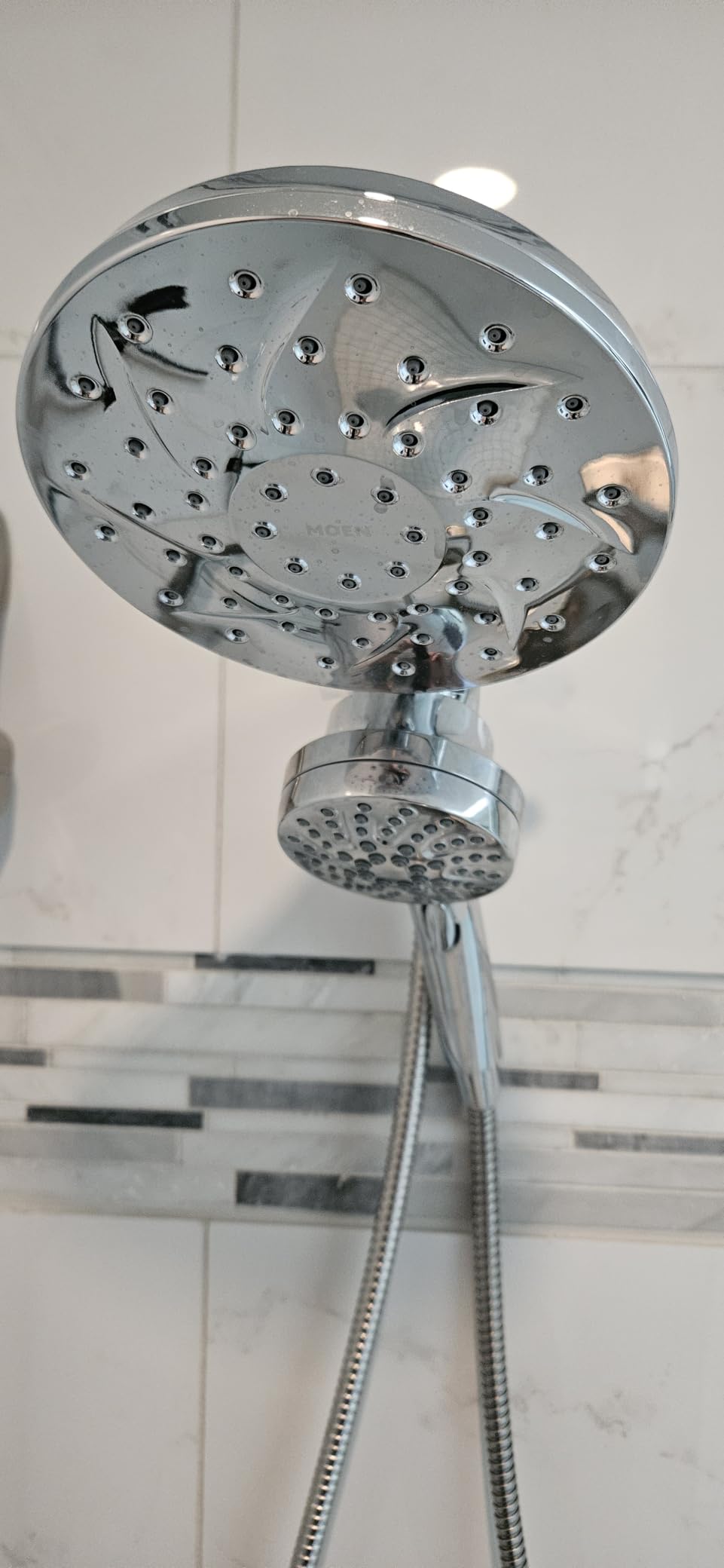 Moen Engage Magnetix 2-in-1 Combo Rain Showerhead with Detachable Handheld Shower Spray, Featuring Magnetic Docking System, Spot Resist Brushed Nickel, 26009SRN customer photo 1