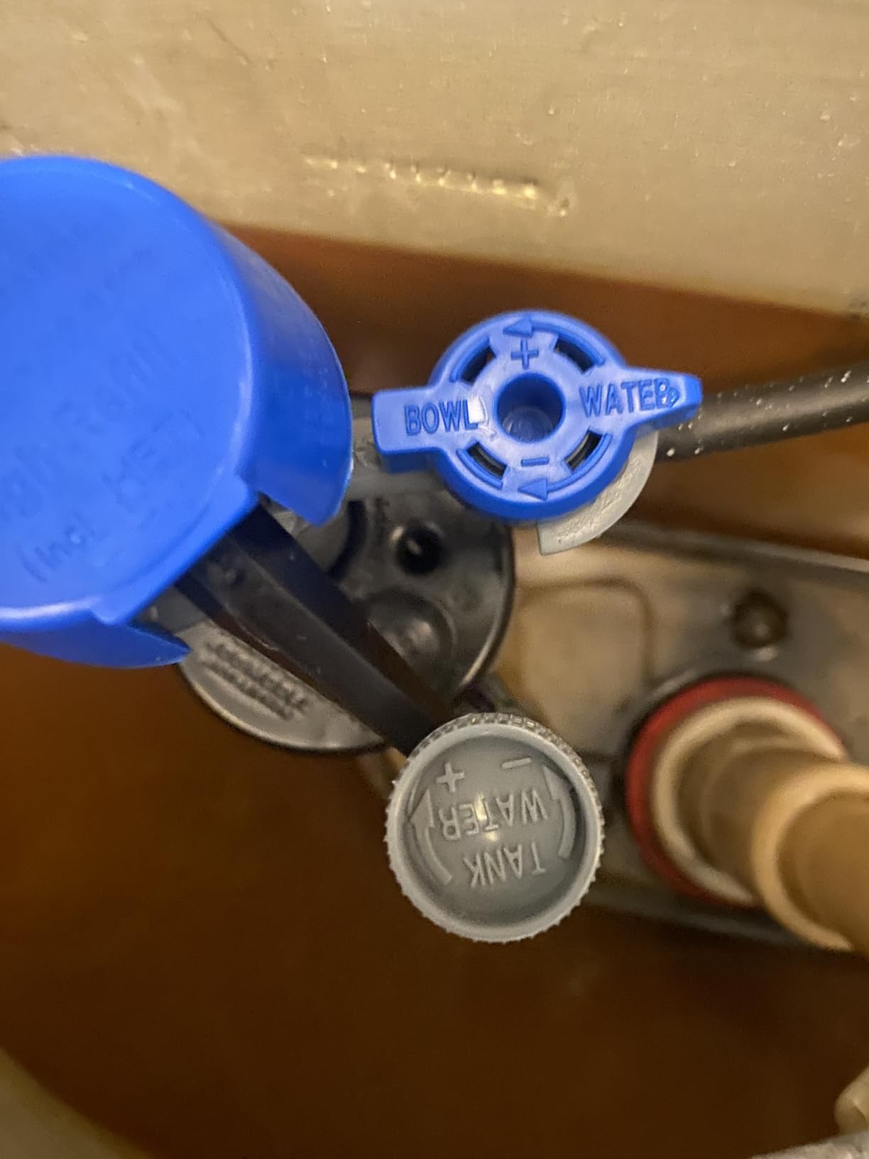 Fluidmaster 400H-002 Performax Universal Toilet Fill Valve High Performance Tank and Bowl Water Control, 1-Pack, Multicolor customer photo 1