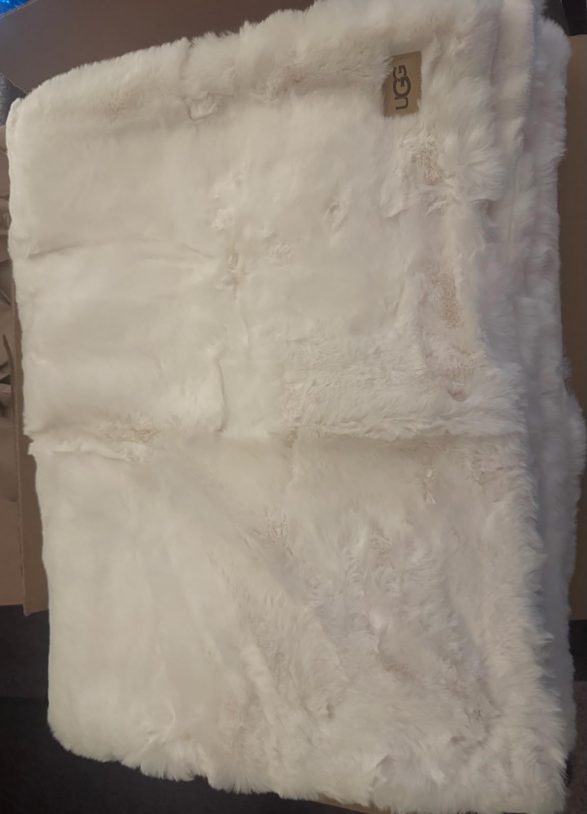 UGG Euphoria Faux Fur Throw Blanket, Warm Fluffy for Couch or Bed, Luxury Bedroom Decor, Blankets, Machine Washable, 50-inch x 70-inch, White Snow customer photo 1