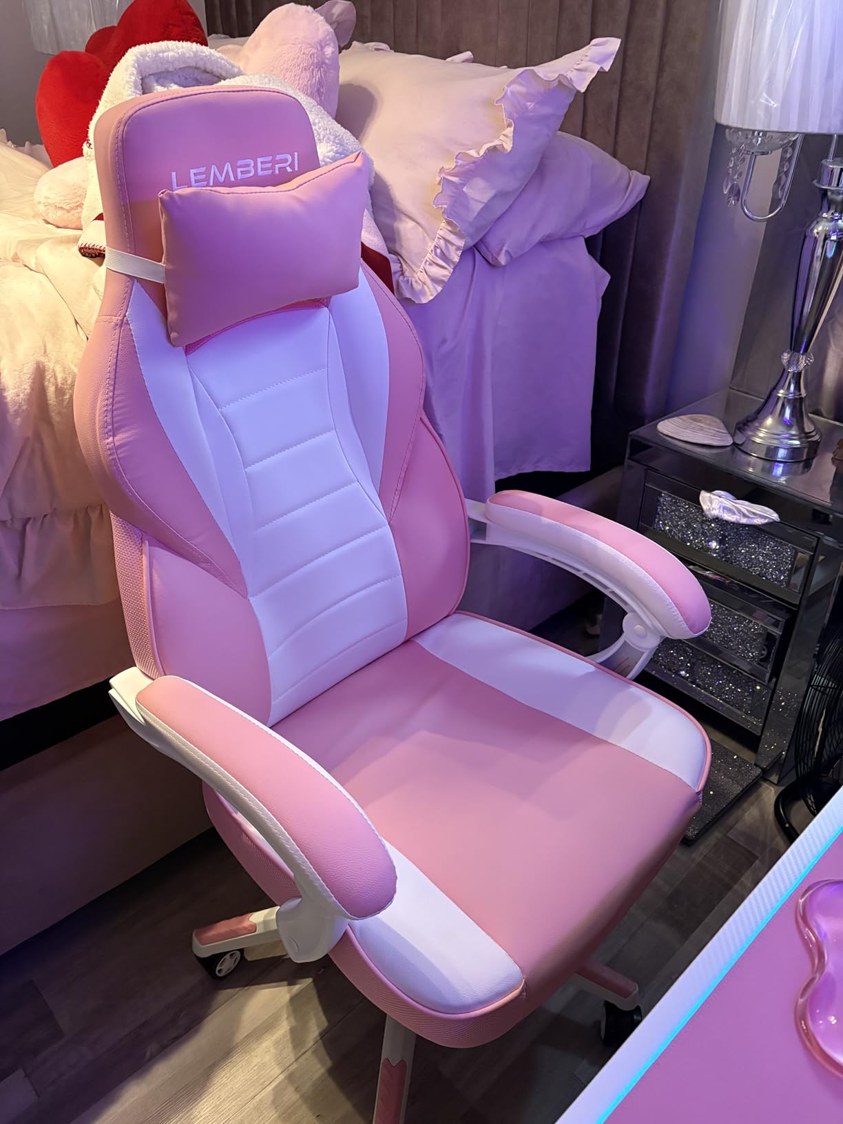 LEMBERI Gaming Chairs with Footrest, Ergonomic Video Game Chairs for Adults, Big and Tall Chair 400lb Weight Capacity, Racing Style Computer Gamer Chair with Headrest and Lumbar Support customer photo 1