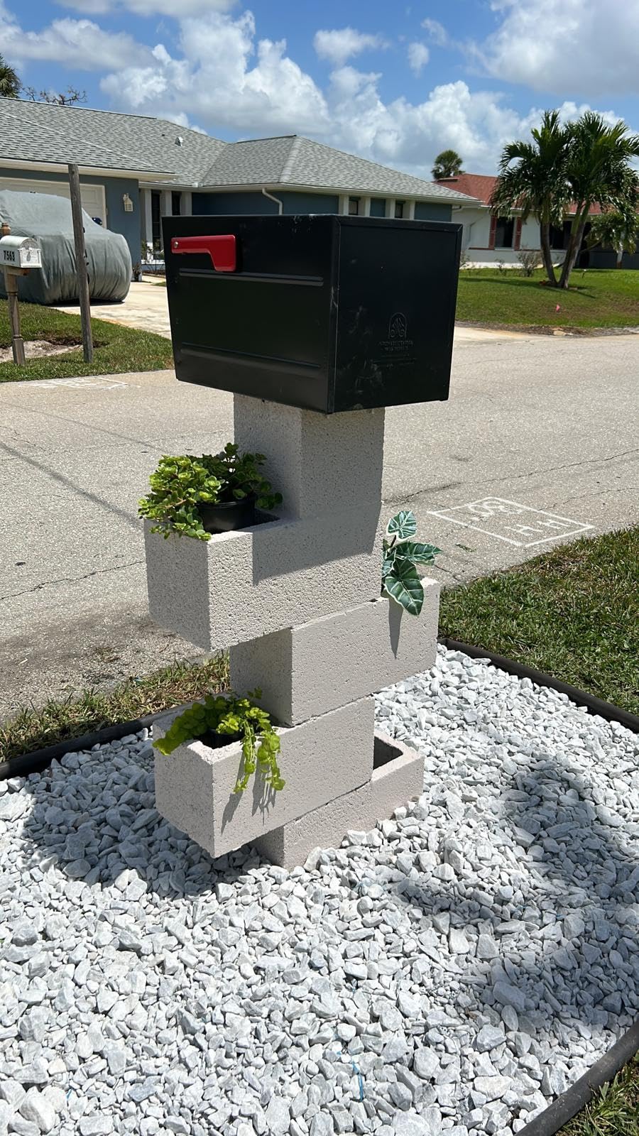 Architectural Mailboxes Oasis® Eclipse™ Secure, Locking USPS Approved Heavy Duty, Anti-Fish Steel Metal Post Mounted Mail Box for Outside, Pewter, Large Curbside Mailbox with Magnetic Latch customer photo 1
