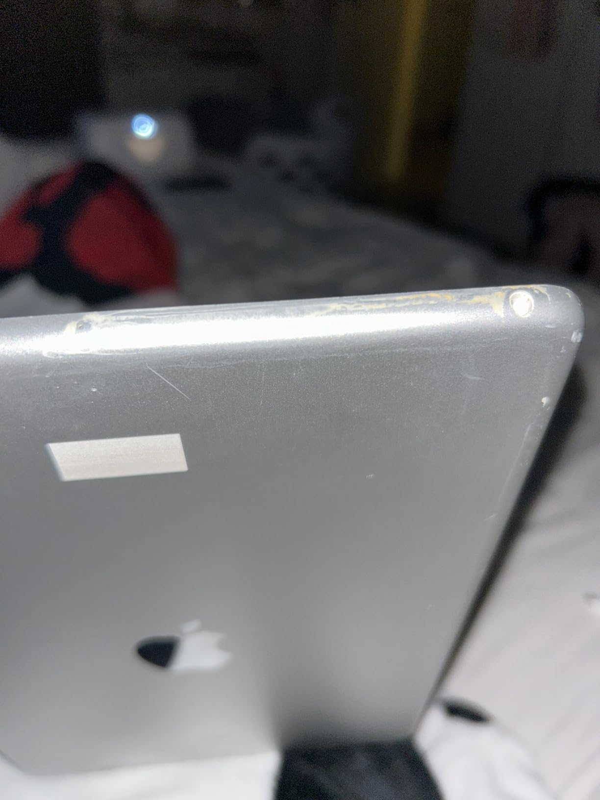 Apple iPad (10.2-inch, Wi-Fi, 32GB) - Silver (Latest Model, 8th Generation) (Renewed) customer photo 2