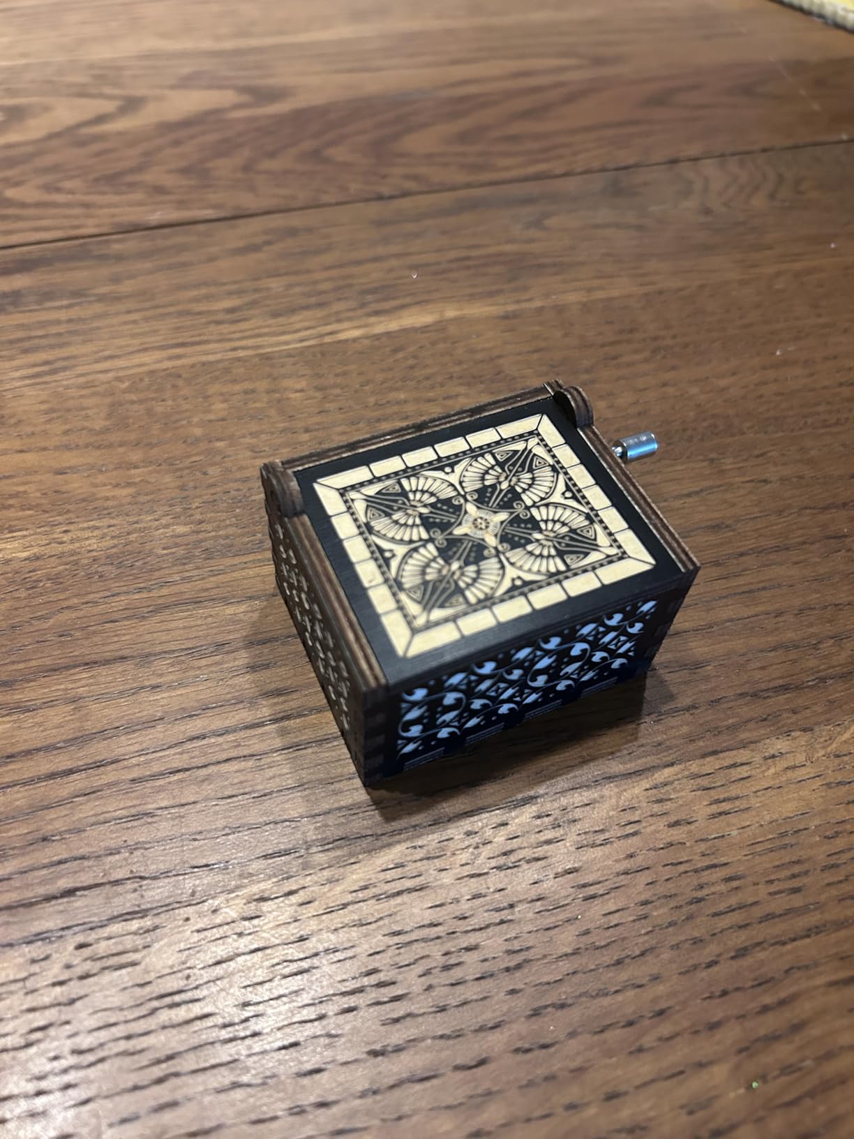 Can't Help Falling in Love Wood Music Box, Antique Engraved Musical Boxes Case for Love One Wooden Music Box - Gifts for Lover, Boyfriend, Girlfriend, Husband, Wife (Black) Customer Review Can't Help Falling in Love Wood Music Box, Antique Engraved Musical Boxes Case for Love One Wooden Music Box - Gifts for Lover, Boyfriend, Girlfriend, Husband, Wife (Black) - Customer Photo 2