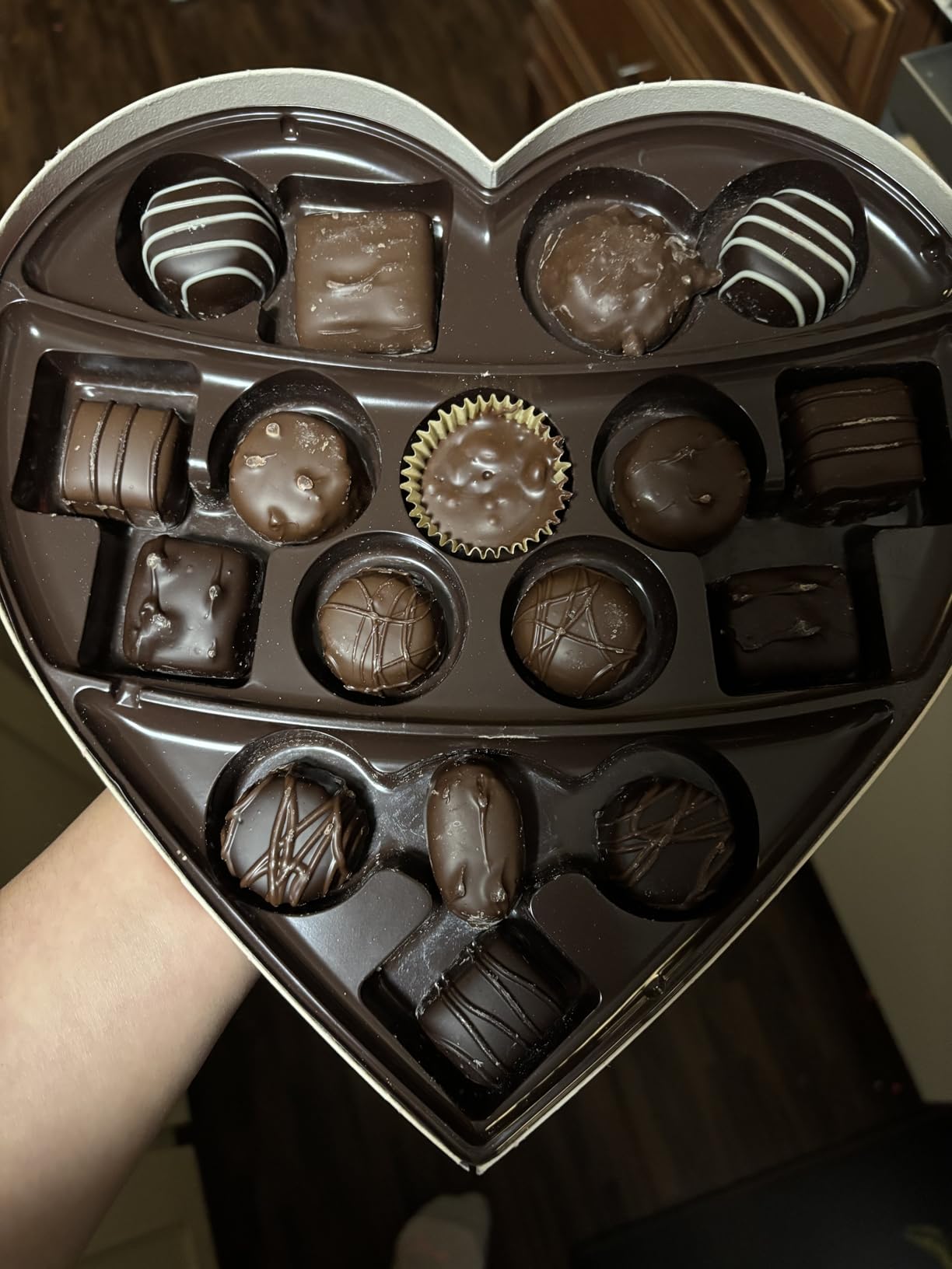 Russell Stover, Red Foil Heart, 10 Ounce - Chocolate Gift Box for Valentine's Day, Mother's Day, Anniversary and Birthdays Customer Review Russell Stover, Red Foil Heart, 10 Ounce - Chocolate Gift Box for Valentine's Day, Mother's Day, Anniversary and Birthdays - Customer Photo 1