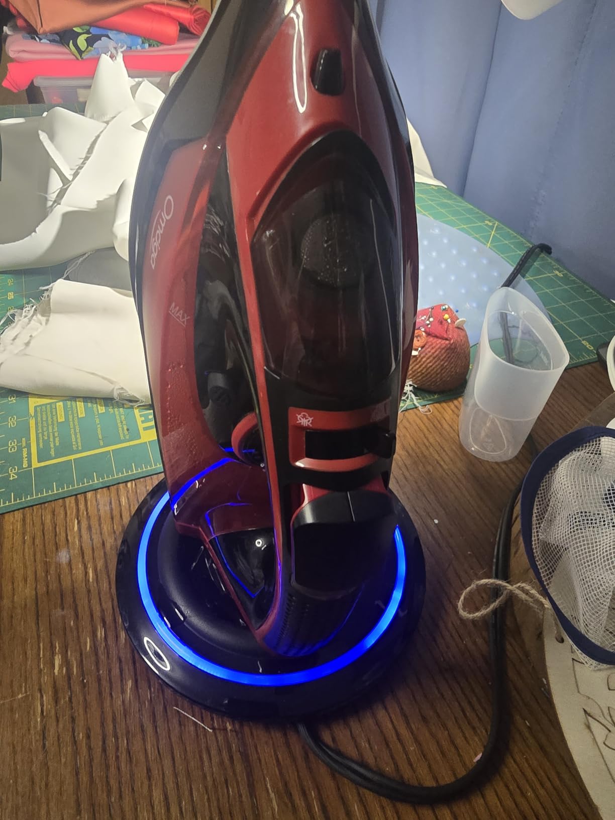 1500W Cordless Iron for Clothes, Wireless Steam Iron with Rapid Heating & Auto Shut Off, for Effective Wrinkle Removal customer photo 1