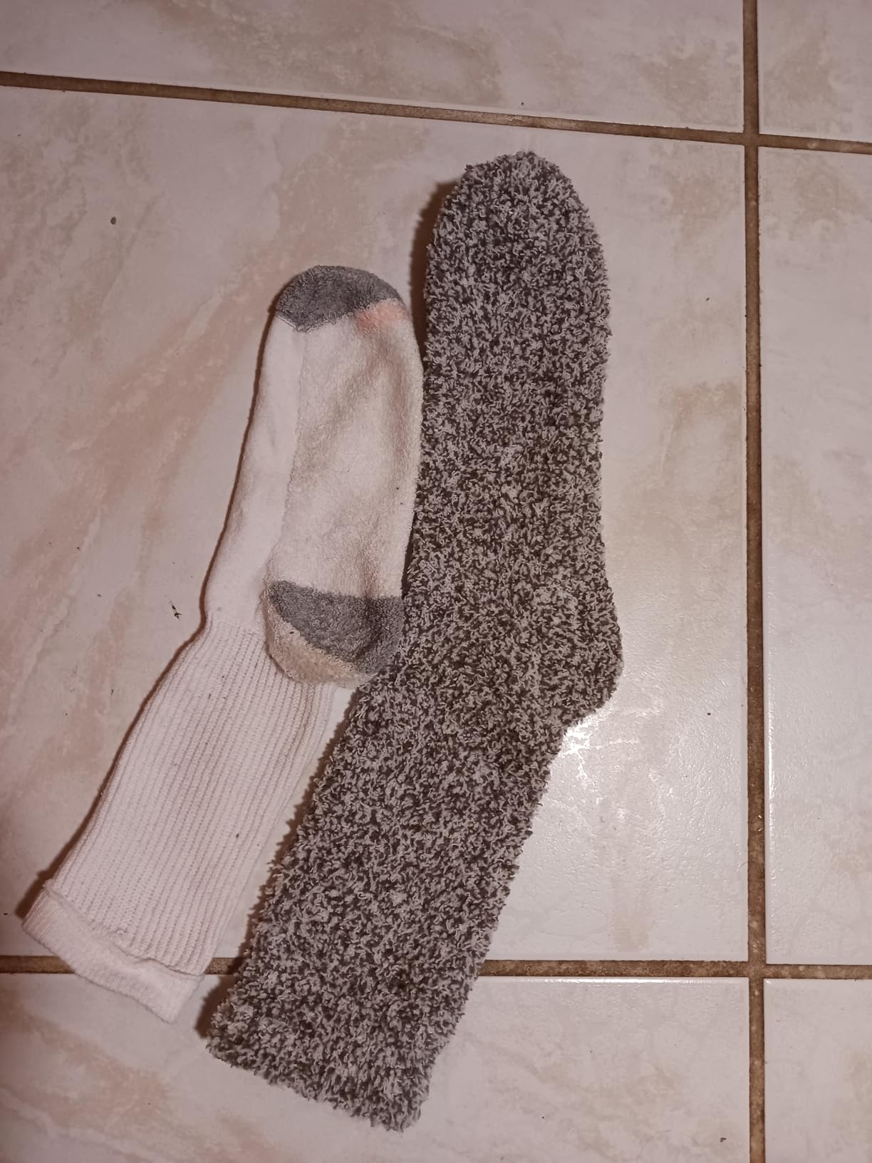 Warm & Cozy Ultra-Luxe Cloud Sock for Women & Men - Super Soft Luxurious Fabric Sleep Socks customer photo 1