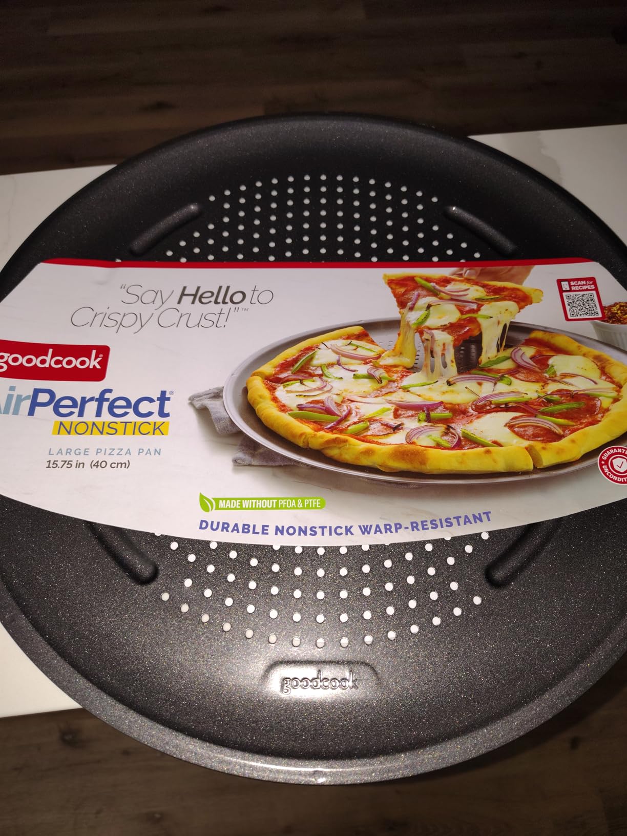 GoodCook AirPerfect Insulated Nonstick Carbon Steel Pizza Pan with Cutting Guides, Perforated Nonstick Pizza Pan, 15.75-Inch, Gray customer photo 1