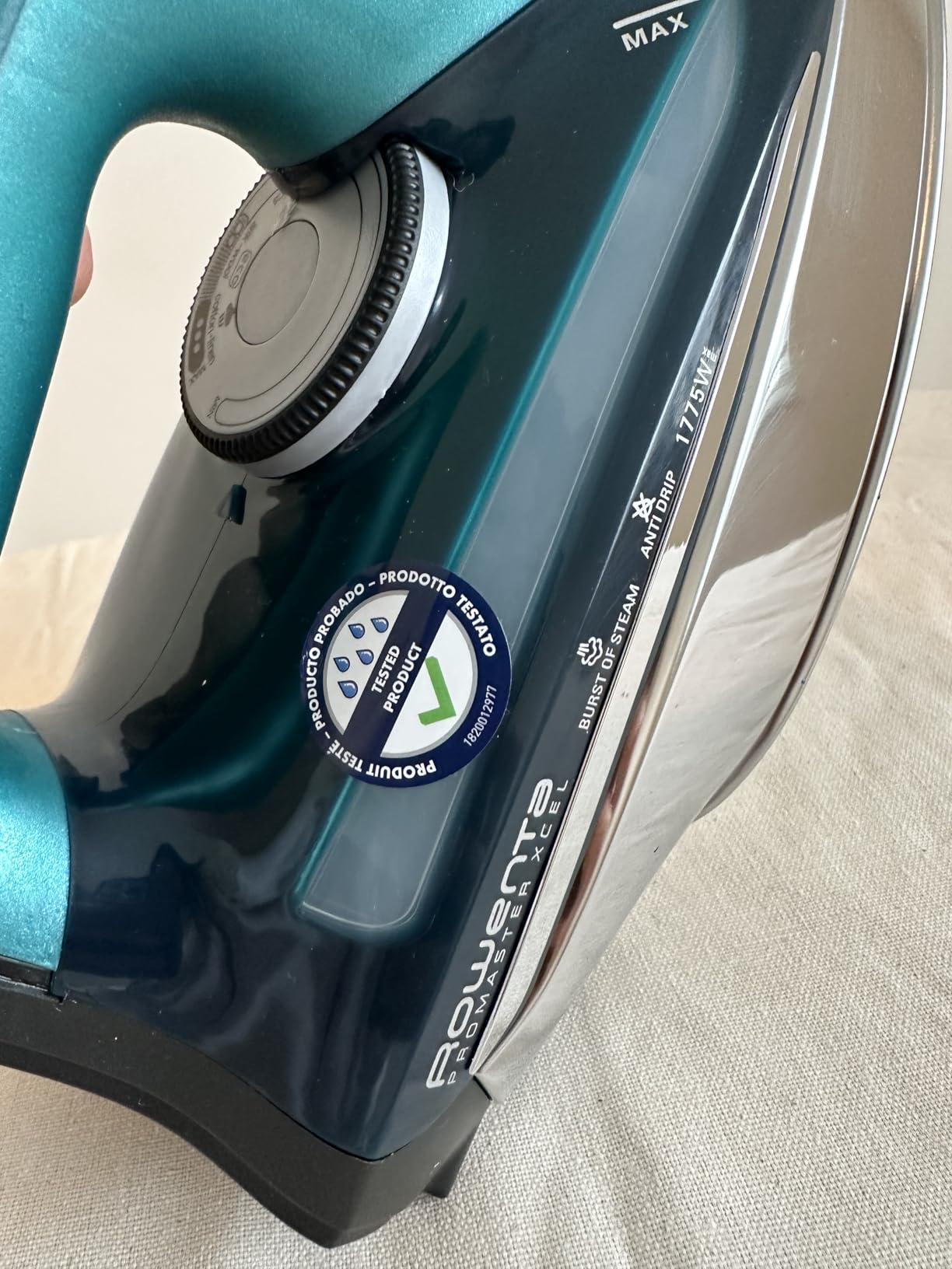 Rowenta Pro Master Stainless Steel Soleplate Steam Iron for Clothes, 210 g/min, 400 Microsteam Holes, Cotton, Wool, Poly, Silk, Linen, Nylon, 1775 Watts Iron Steamer for Clothes, Powerful Steam DW8360 customer photo 2