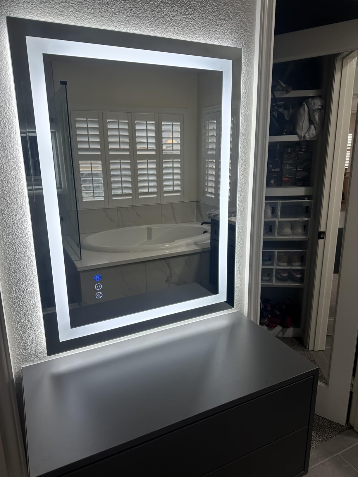 LOAAO 40X32 LED Bathroom Mirror with Lights, Anti-Fog, Dimmable, Backlit + Front Lit, Lighted Bathroom Vanity Mirror for Wall, Memory Function, Waterproof, Tempered Glass customer photo 2