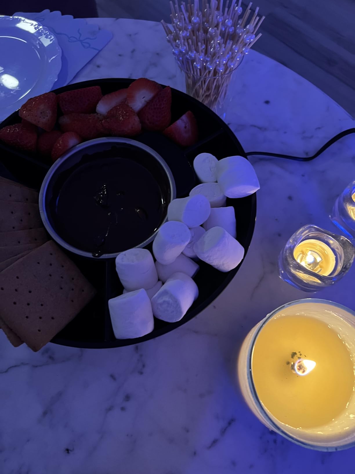 Kusini Electric Fondue Pot Set - Chocolate Fondue Kit - Temperature Control, Detachable Serving Trays, & 4 Roasting Forks - Gift Set & Date Night Idea. Serve at Movie Night or Game Night. - Customer Photo 1