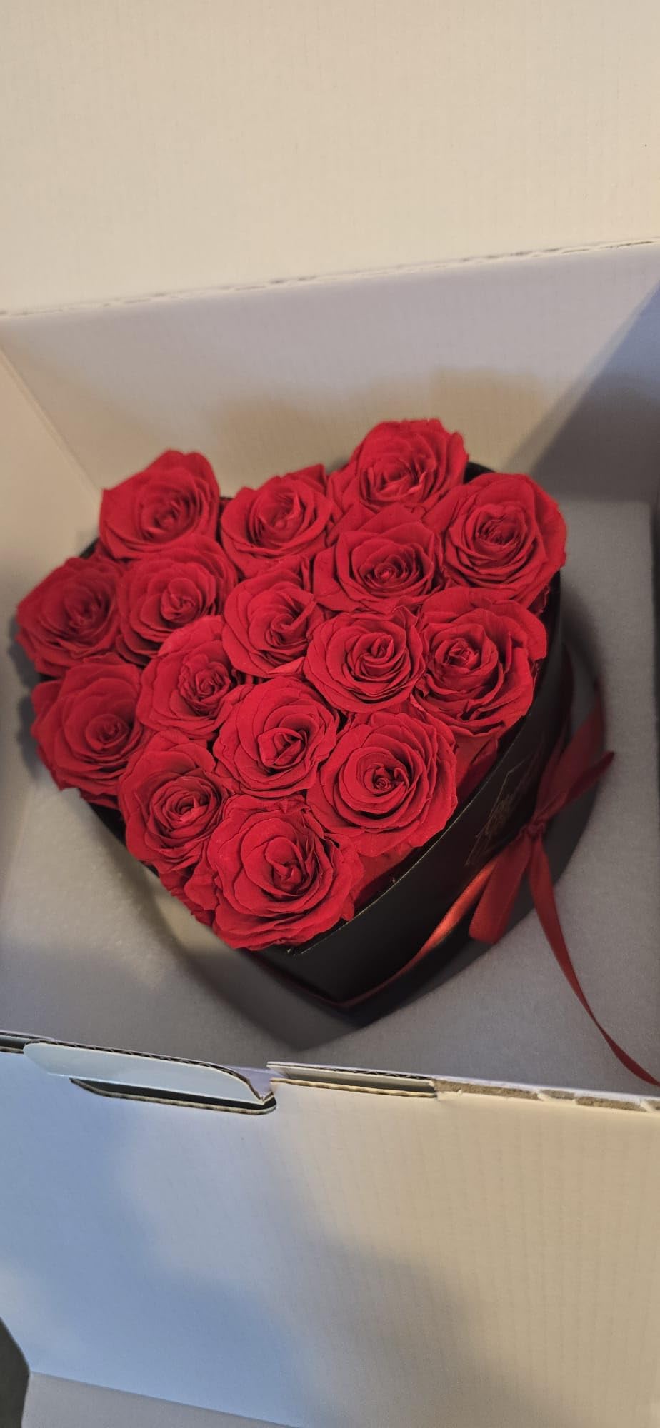 GLAMOUR BOUTIQUE 27 Flower Forever Heart Shape Box, Eternal Preserved Roses Gift for Her, Lasting Flowers, Premium Floral Heart Box for Birthday, Anniversary or Valentine's Day, Red (Color-Treated) Customer Review GLAMOUR BOUTIQUE 27 Flower Forever Heart Shape Box, Eternal Preserved Roses Gift for Her, Lasting Flowers, Premium Floral Heart Box for Birthday, Anniversary or Valentine's Day, Red (Color-Treated) - Customer Photo 3