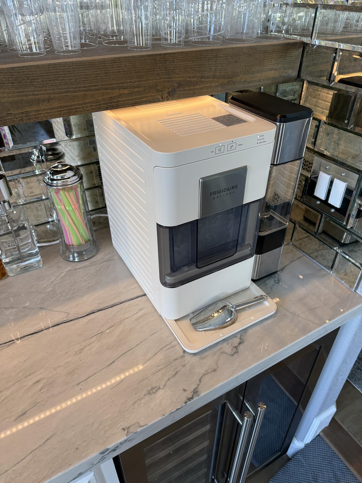 Frigidaire Gallery EFIC255 Countertop Crunchy Chewable Nugget Ice Maker, 44lbs per Day, Auto Self Cleaning, 2.0 Gen, Navy customer photo 2