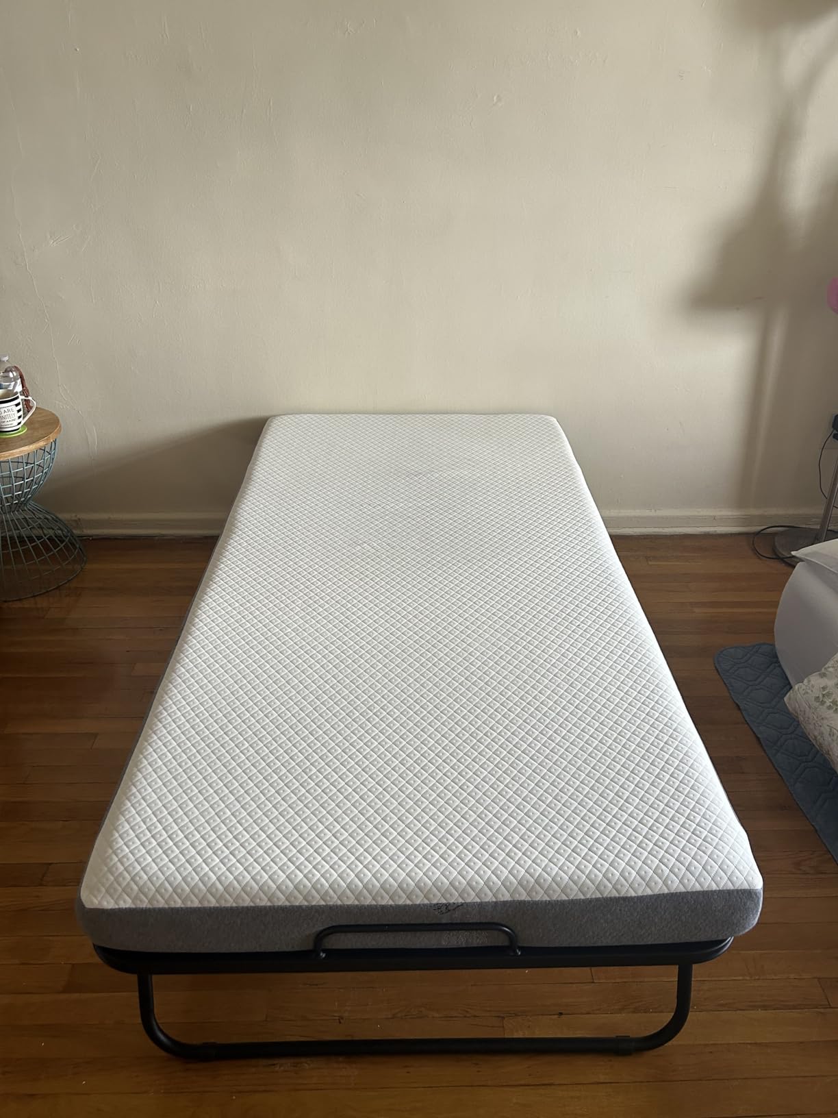 EconoHome Folding Bed with Mattress - 75x38 Twin Size Frame - Portable Rollaway Guest Bed with 5-inch Memory Foam Mattress - Space-Saving Foldable Design for Easy Storage customer photo 2