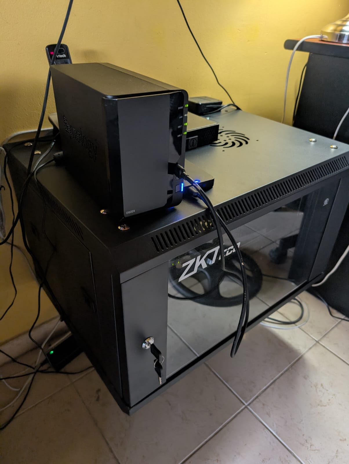 Synology 1-Bay DiskStation DS124 (Diskless) customer photo 2