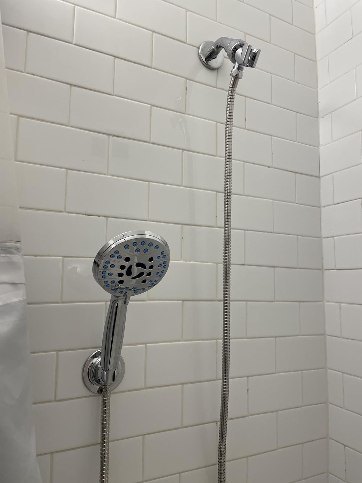 Hotel Spa AquaCare High Pressure 8-mode Handheld Shower Head, Anti-clog Nozzles - Built-in Power Wash to Clean Tub, Tile & Pets, Extra Long 6 ft. Stainless Steel Hose, Wall & Overhead Brackets customer photo 2