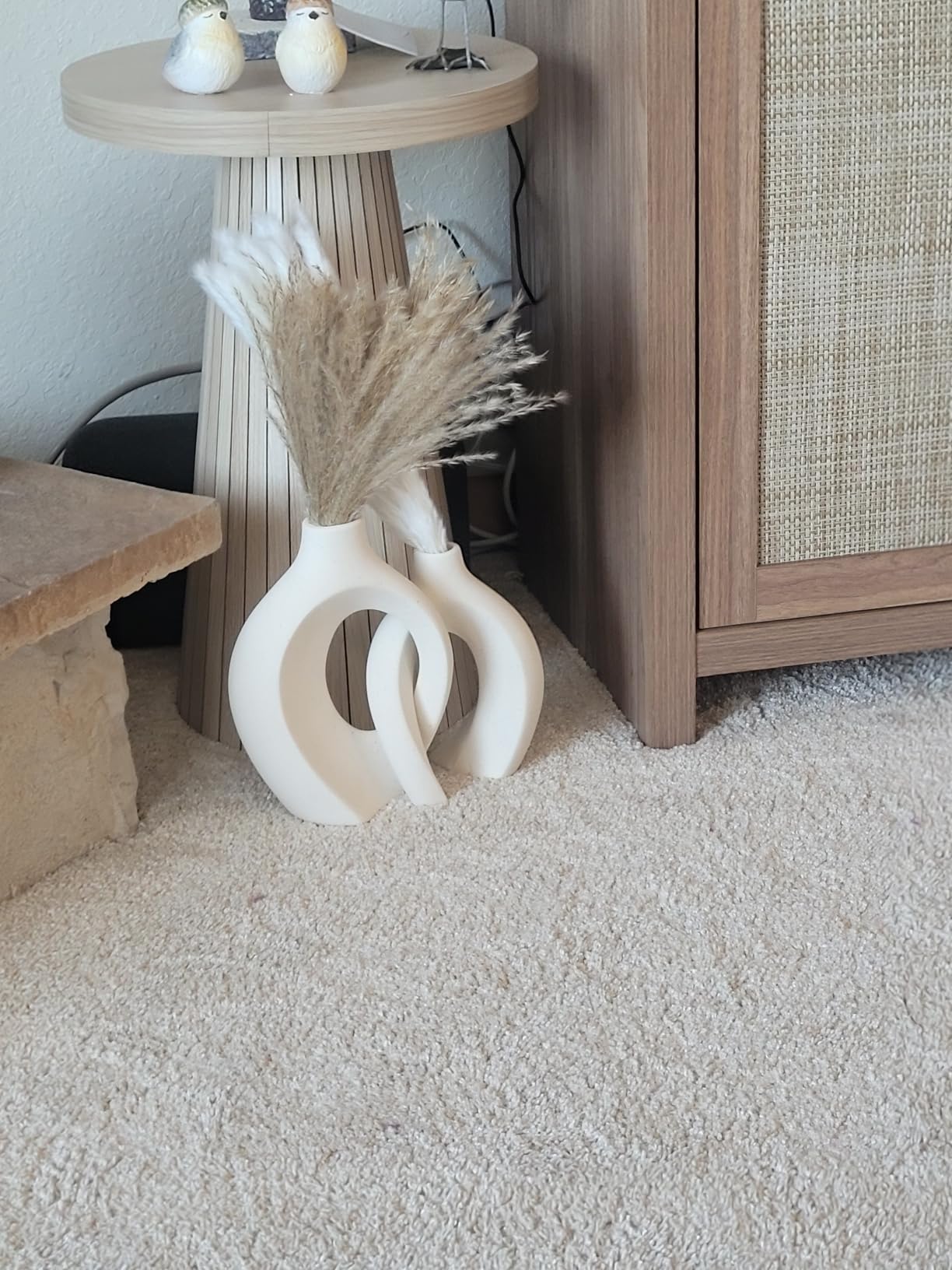 Snuggle Hollow Ceramic Vase Set of 2, Nordic Modern Boho Style Decorative Ceramic Aesthetic Flower Vase Customer Review Snuggle Hollow Ceramic Vase Set of 2, Nordic Modern Boho Style Decorative Ceramic Aesthetic Flower Vase - Customer Photo 2
