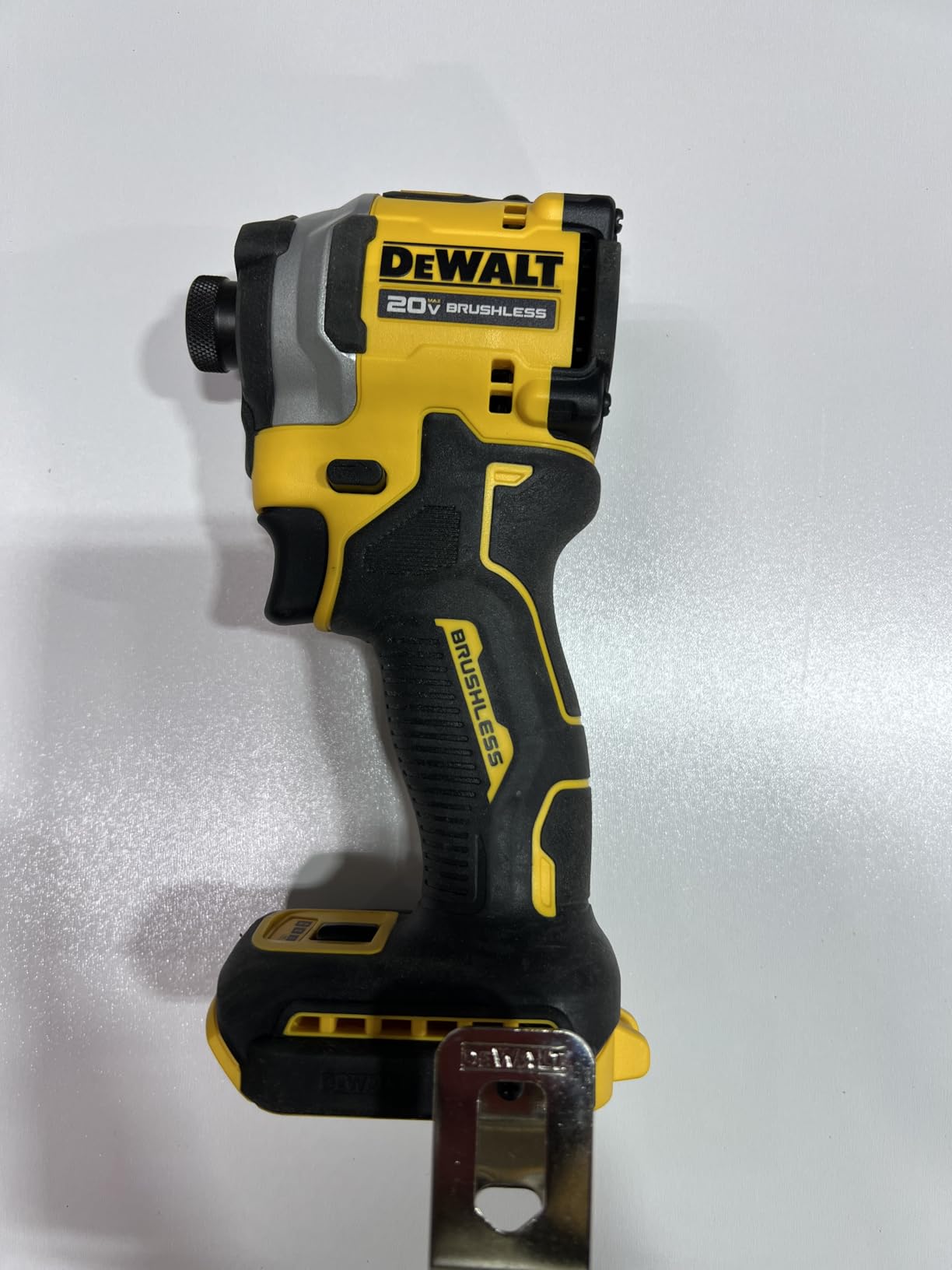 DEWALT DCF850B 20V Cordless Brushless Compact 1/4'' Impact Driver (Tool Only) Customer Review DEWALT DCF850B 20V Cordless Brushless Compact 1/4'' Impact Driver (Tool Only) - Customer Photo 1