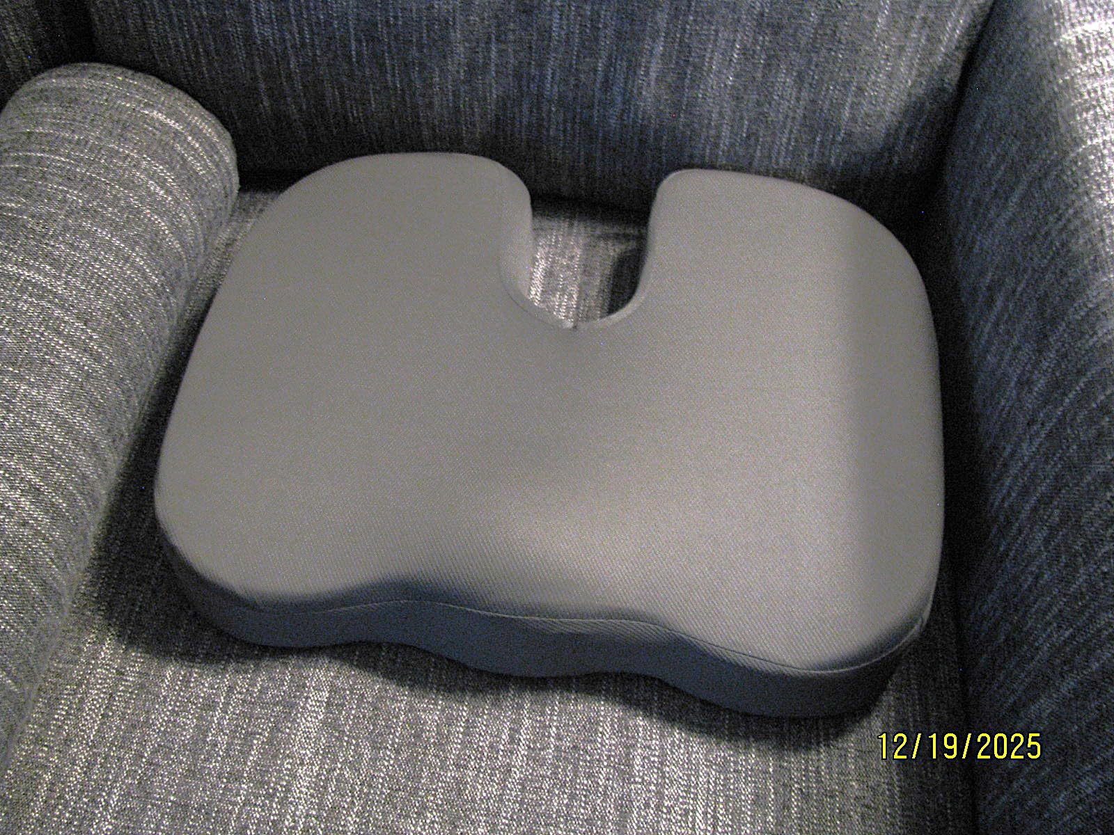 5 STARS UNITED Seat Cushion for Tailbone Pain Relief - Large Memory Foam Cushion for Coccyx, Hip, Sciatica & Post-Surgery Recovery - Wheelchair, Car, Desk, Gaming & Office Chairs, Black, XX-Large customer photo 1