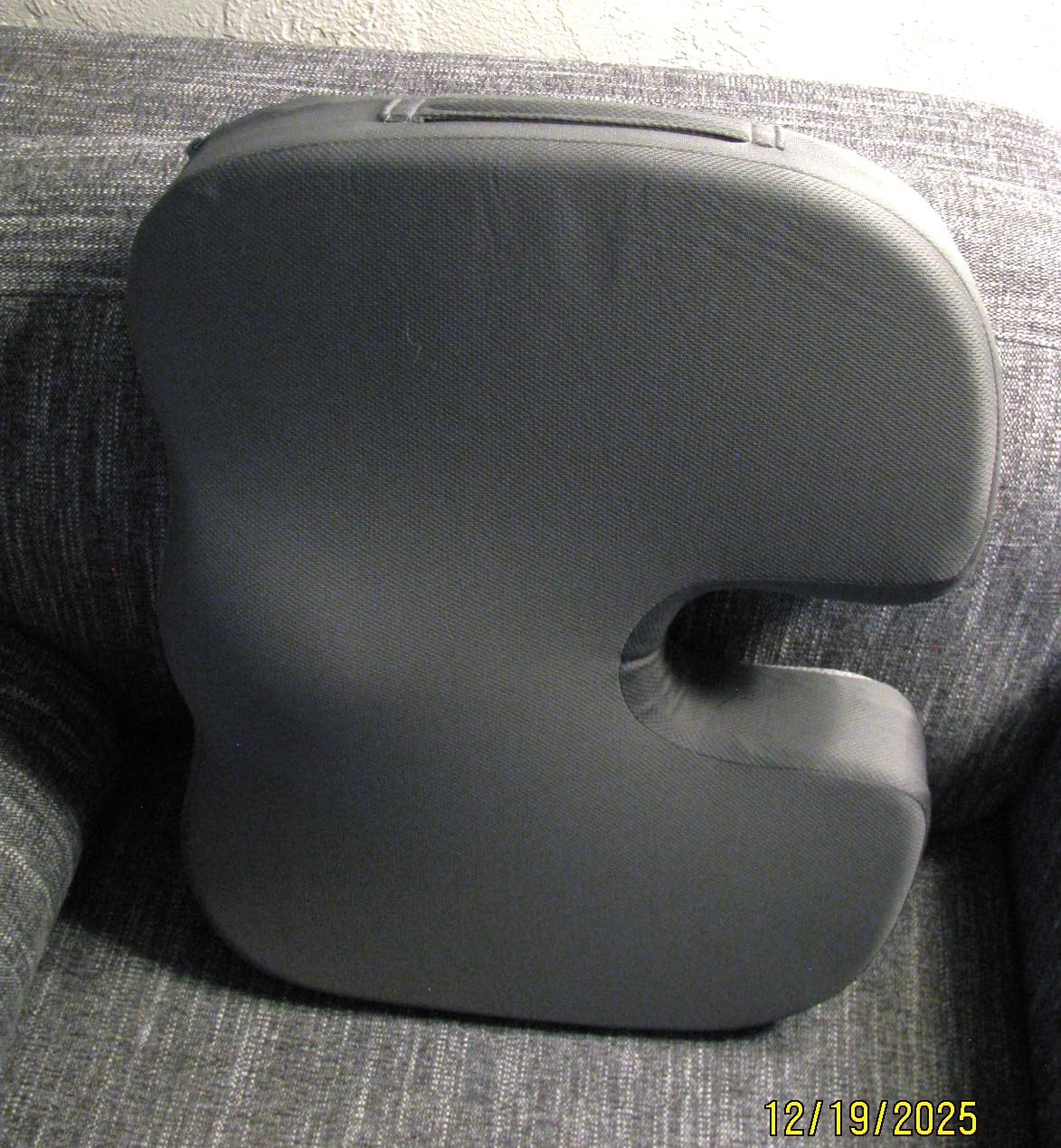 5 STARS UNITED Seat Cushion for Tailbone Pain Relief - Large Memory Foam Cushion for Coccyx, Hip, Sciatica & Post-Surgery Recovery - Wheelchair, Car, Desk, Gaming & Office Chairs, Black, XX-Large customer photo 2