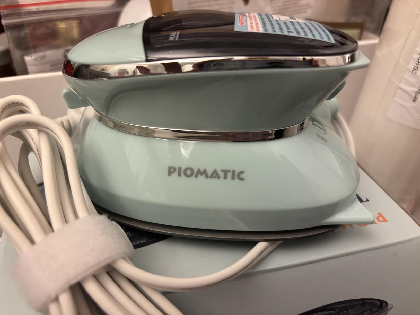 Travel Iron Mini with Steam for Clothes with Dual Voltage, Portable Mini Ironing Machine with Non-Stick Soleplate, Small Iron for Sewing, Quilting and Handcraft customer photo 1