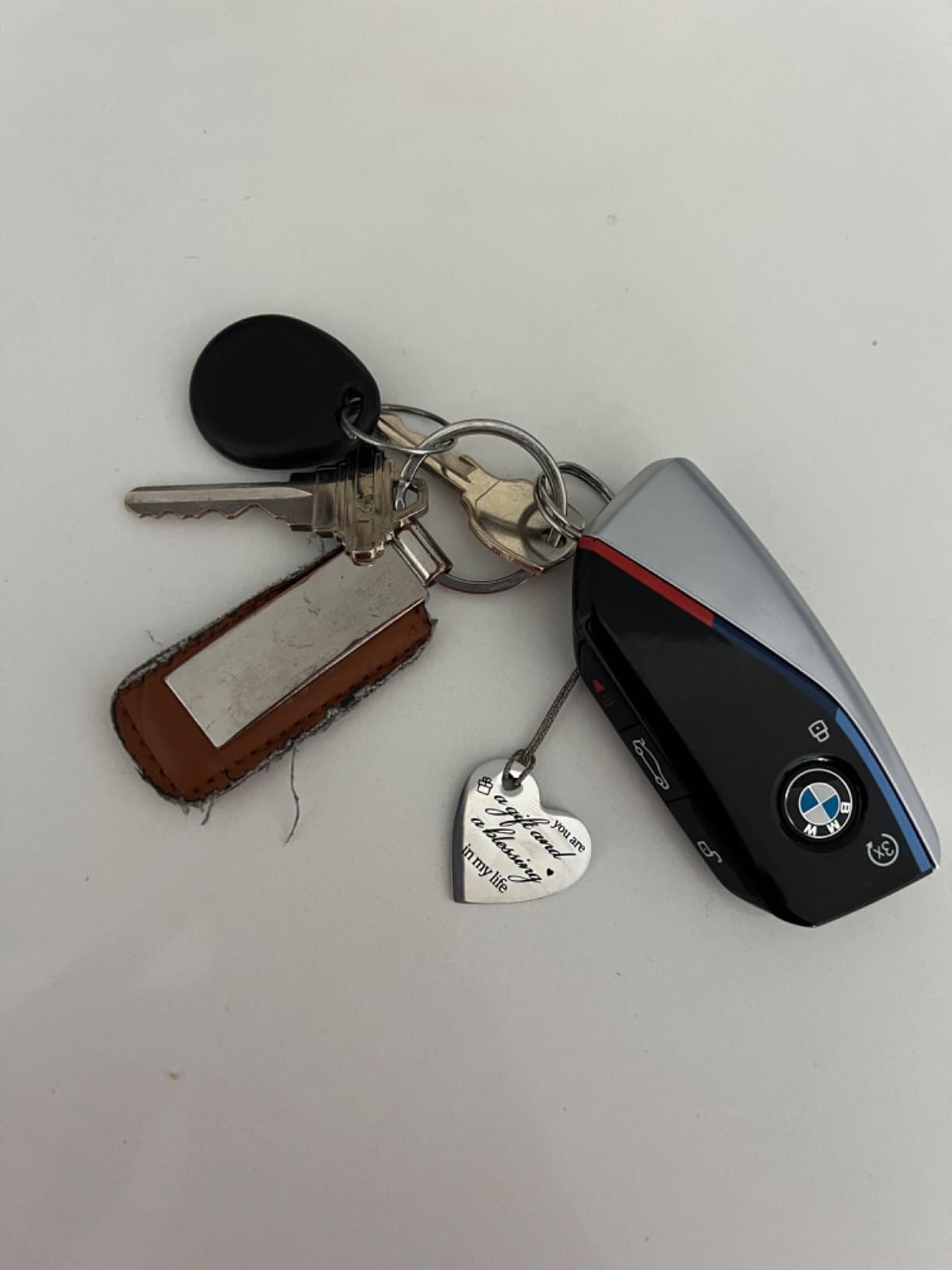 Qunrwe Pocket Hug Token,Long Distance Gifts Keepsake,Double Sided Inspirational Thinking of you Gift with Leather Keychain - Customer Photo 2