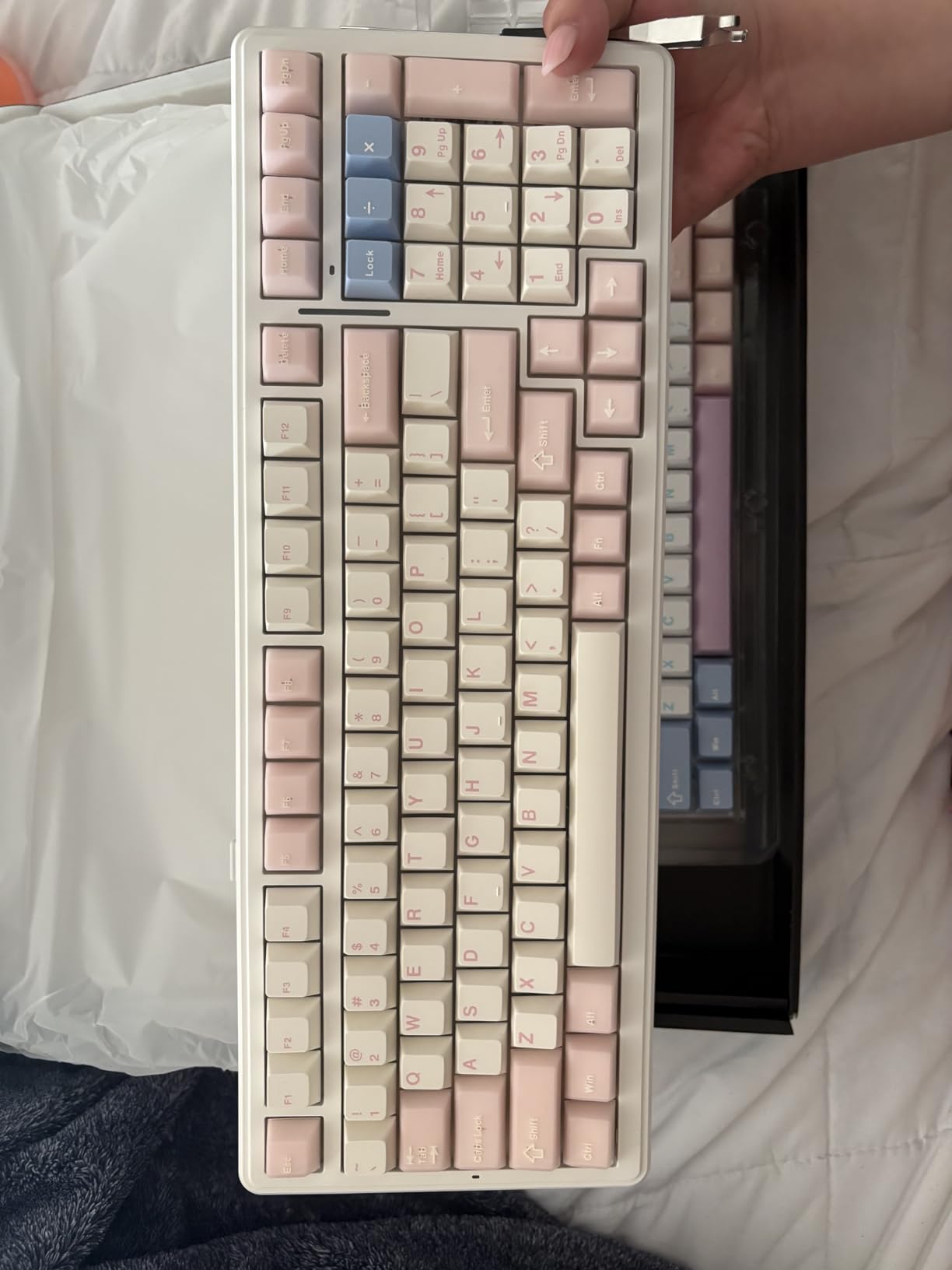 AULA F99 Wireless Mechanical Keyboard,Tri-Mode BT5.0/2.4GHz/USB-C Hot Swappable Custom Keyboard,Pre-lubed Linear Switches,RGB Backlit Computer Gaming Keyboards for PC/Tablet/PS/Xbox customer photo 1