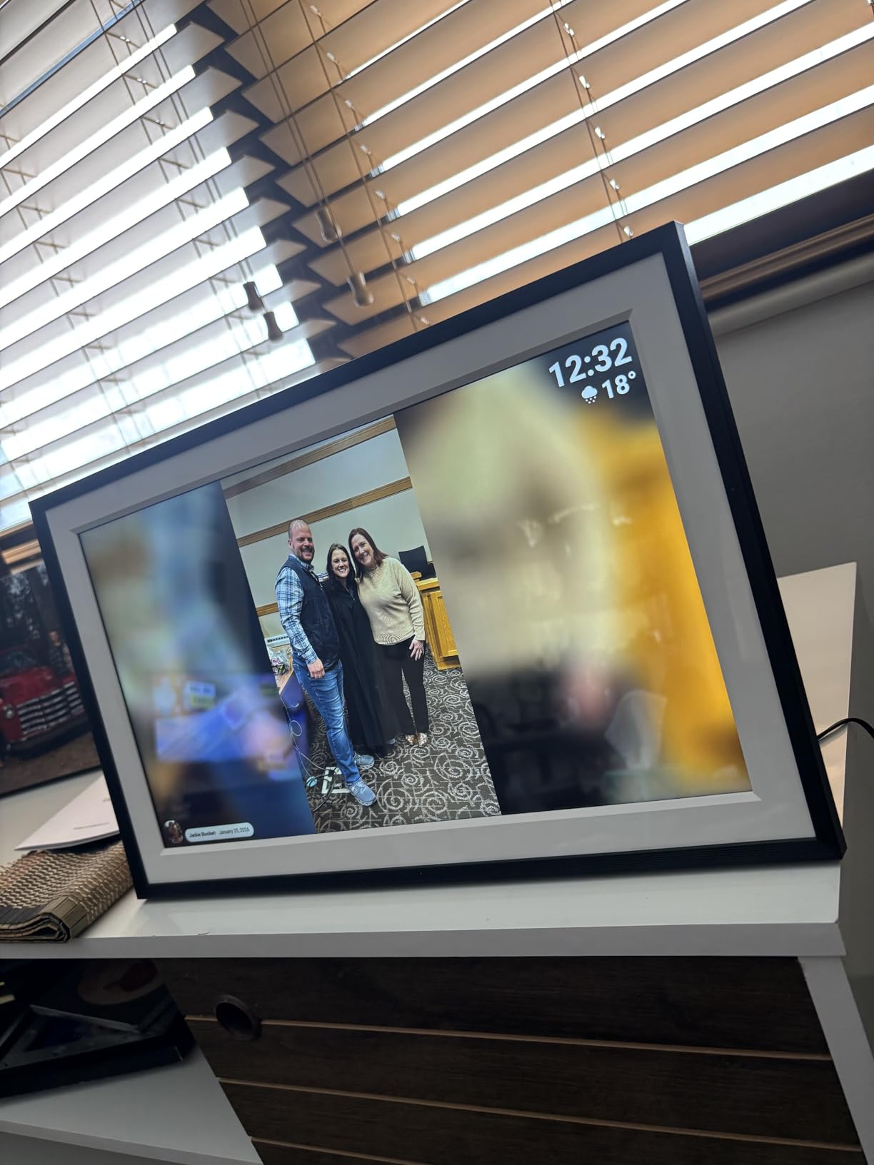 Digital Picture Frame, Frameo 15.6'' Digital Photo Frame WiFi Large Display | 1920*1080 IPS FHD Touch Screen, Wall-Mountable, Electronic Photo Frame Slideshow, Share Video, Birthday Gifts for Mom, Women customer photo 1