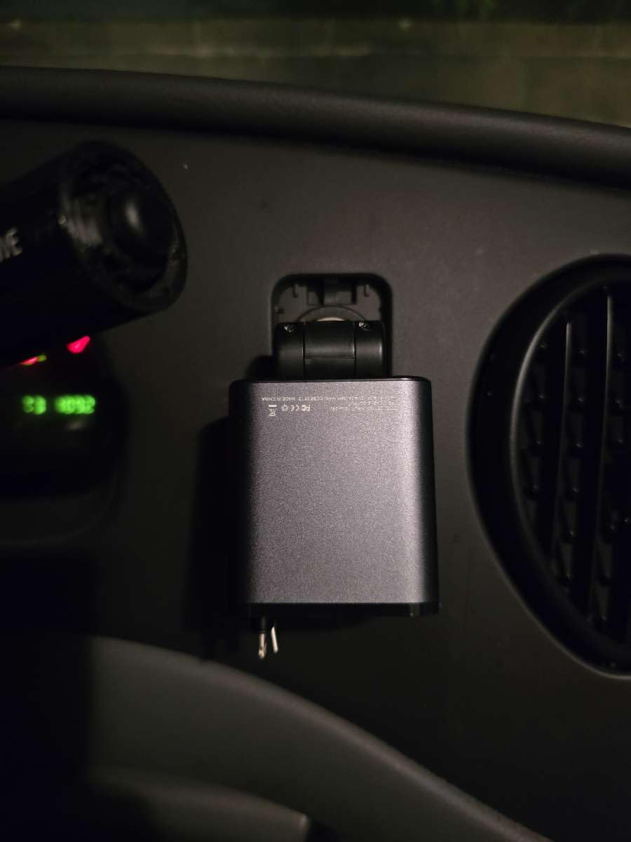 LISEN Retractable Car Charger, for Valentines Day Gifts for Him Her, 69W Cars Adapter USB C Fast Charger for iPhone 17 14 11, Car Accessories Gadgets for Men, Anniversary Birthday Gifts for Men Women Customer Review LISEN Retractable Car Charger, for Valentines Day Gifts for Him Her, 69W Cars Adapter USB C Fast Charger for iPhone 17 14 11, Car Accessories Gadgets for Men, Anniversary Birthday Gifts for Men Women - Customer Photo 2