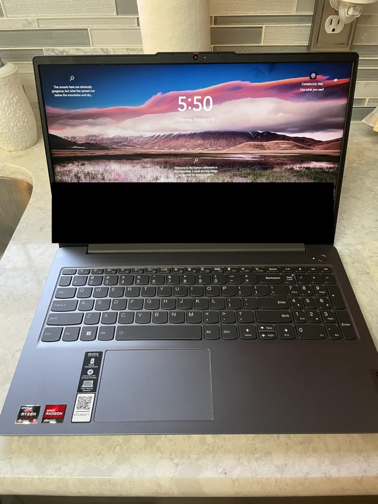 Lenovo IdeaPad 1i Laptop, 15.6