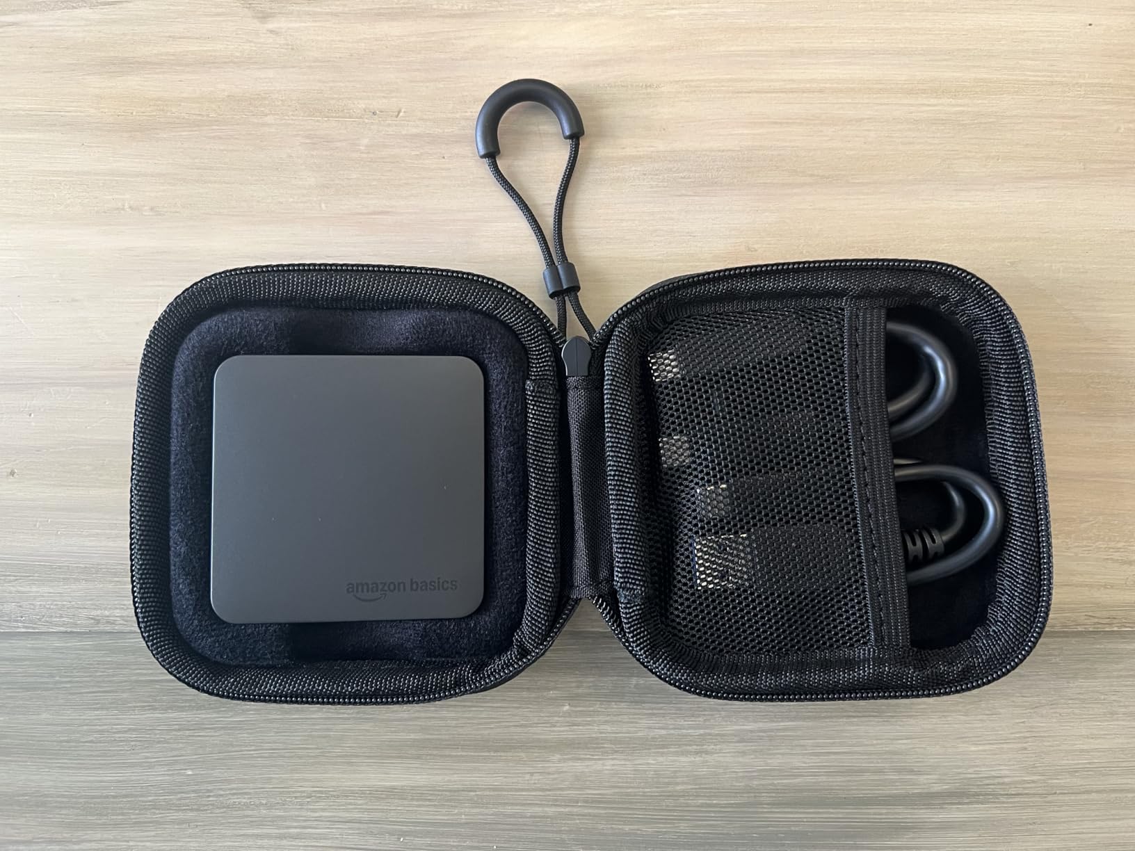 Amazon Basics Portable External SSD, External Solid State Drive 2TB, speeds up to 2000MB/s, USB 3.2 Gen 2, IP65 Water & Dust Resistant, Black - Customer Photo 1