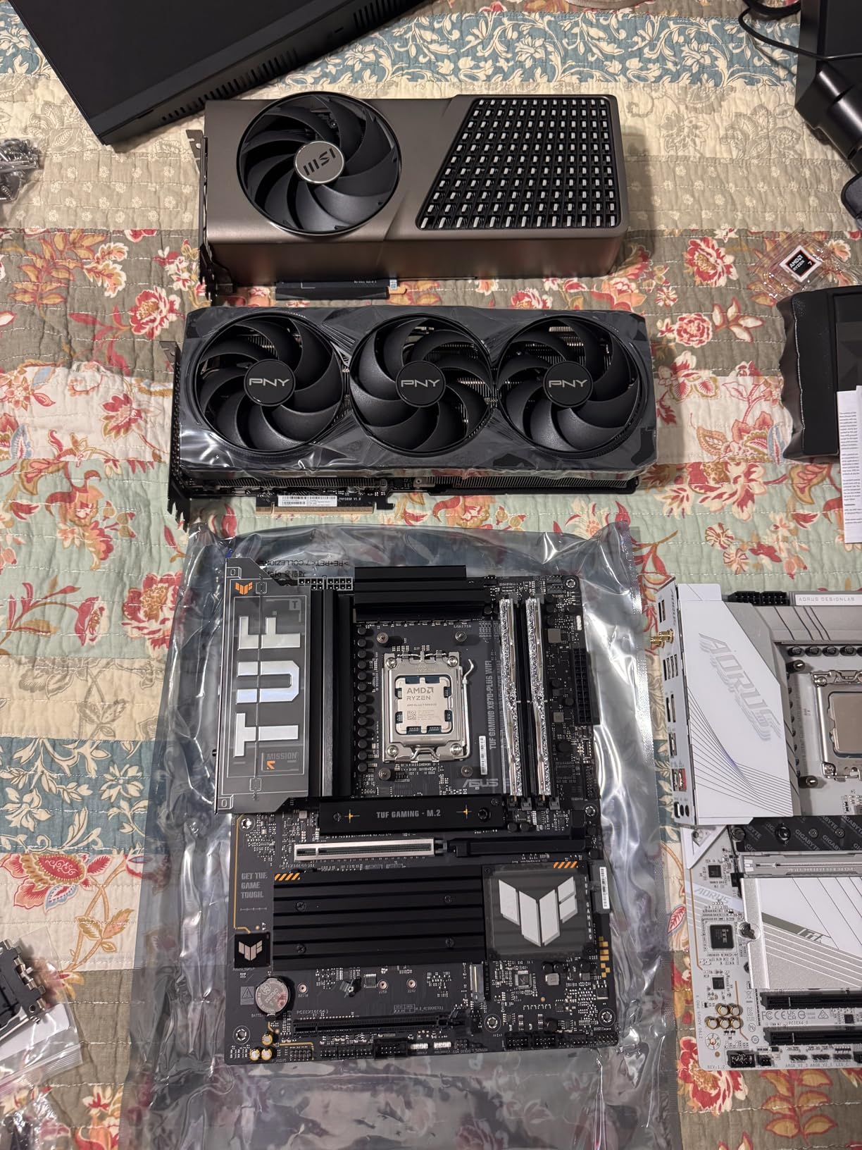 PNY GeForce RTX 5080 Triple Fan Customer Review PNY GeForce RTX 5080 Triple Fan - Customer Photo 1