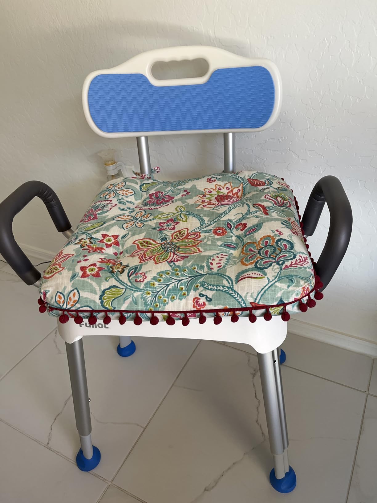 Widened Shower Chair for Inside Shower with Padded Back & Arms, 400 lbs Heavy Duty & Adjustable Shower Chair for Elderly and Disabled, Non-Slip Shower Seat, Bath Chair for Tub customer photo 1