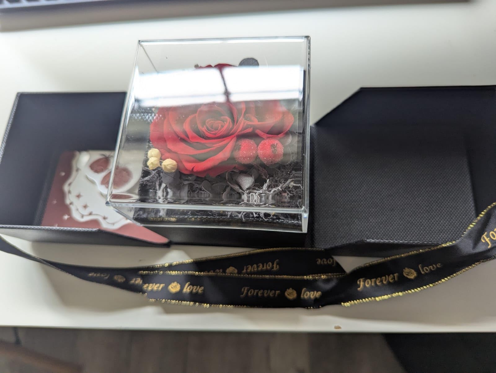 Valentines Day Gifts for Her Women Girlfriend Wife Fiancée - Preserved Real Rose with Heart Necklace 'I Love You' in 100 Languages, Valentine's Forever Flowers Customer Review Valentines Day Gifts for Her Women Girlfriend Wife Fiancée - Preserved Real Rose with Heart Necklace 'I Love You' in 100 Languages, Valentine's Forever Flowers - Customer Photo 3
