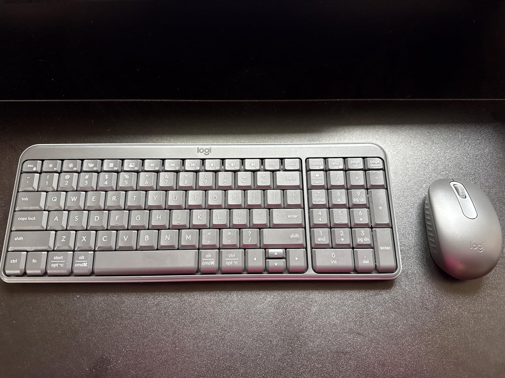 Logitech K250 Bluetooth Keyboard with Numpad, Easy Connectivity, Compact Wireless Keyboard Made with Recycled Plastic, Spill-Resistant, Comfortable Keys - Windows/MacOS - Graphite customer photo 2