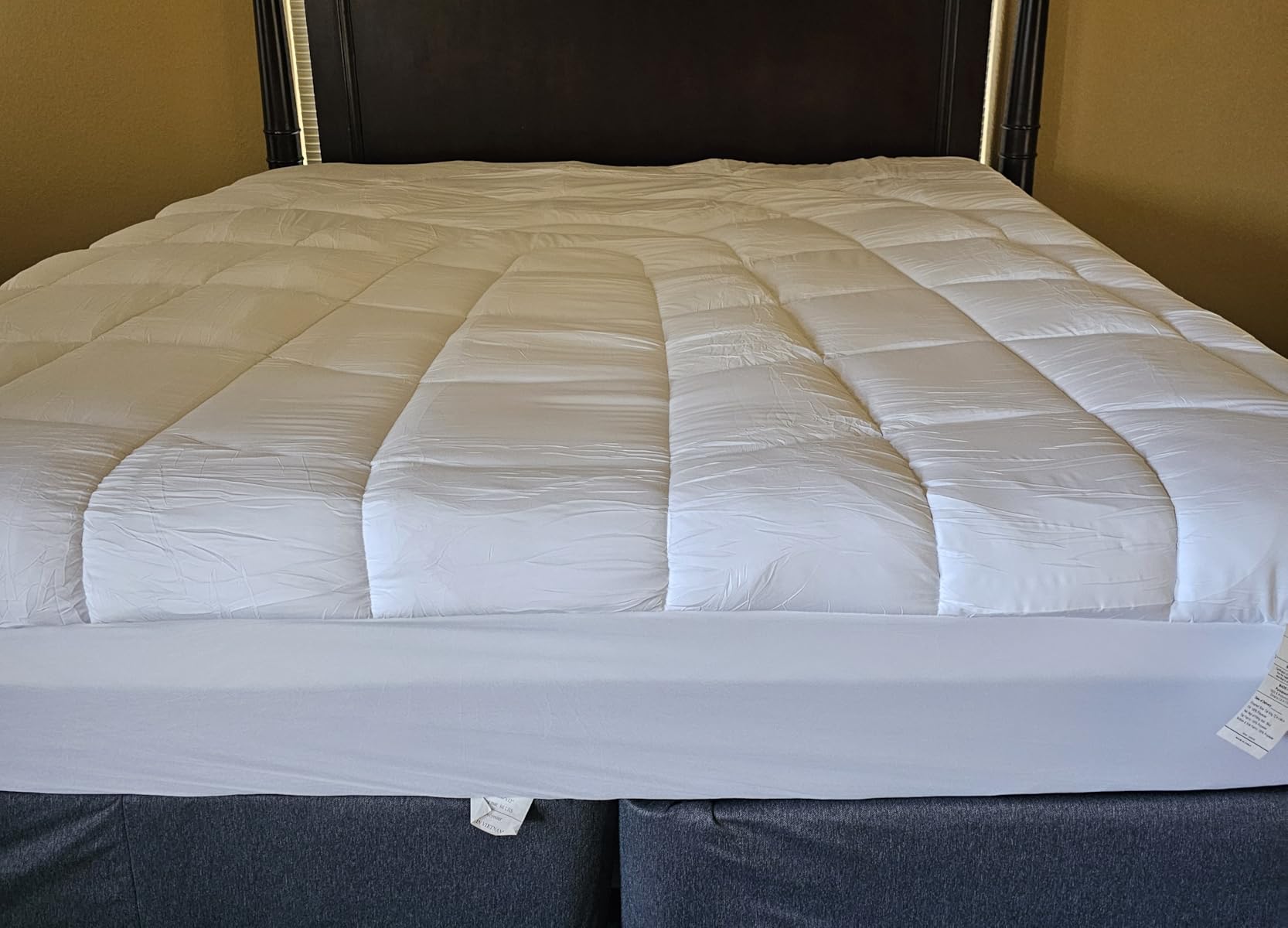 Unikome Ultra Soft Waterproof Mattress Pad King, Cooling Mattress Protector for Hot Sleepers, 5-Layers Noiseless Washable Mattress Cover with 8