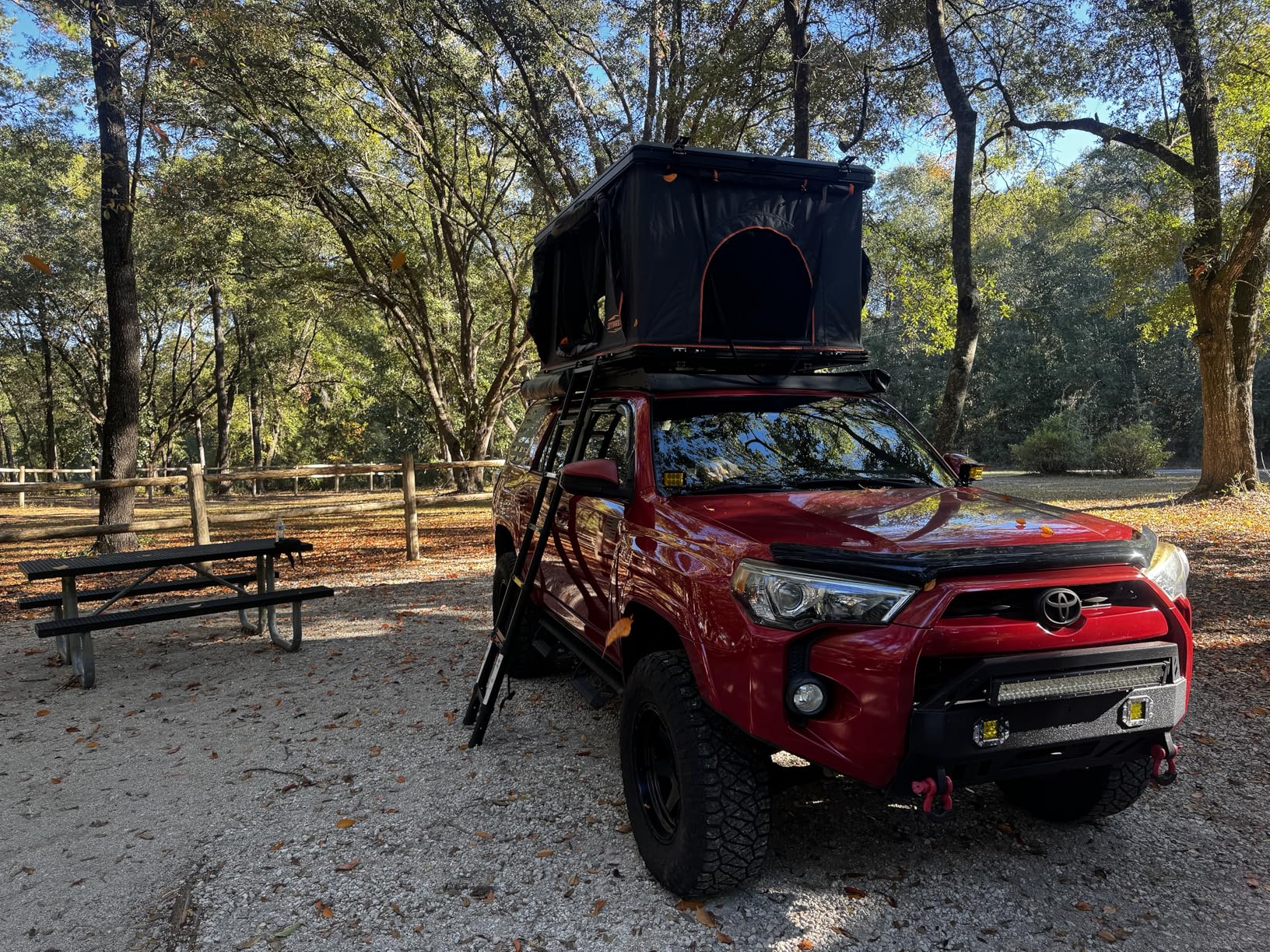 Rooftop Tent Hard Shell, Aluminum Pop Up 2-3 Person Roof Top Hardshell for Camping Truck Van Suitable for Jeep SUV Car. (Roof Tent) customer photo 1