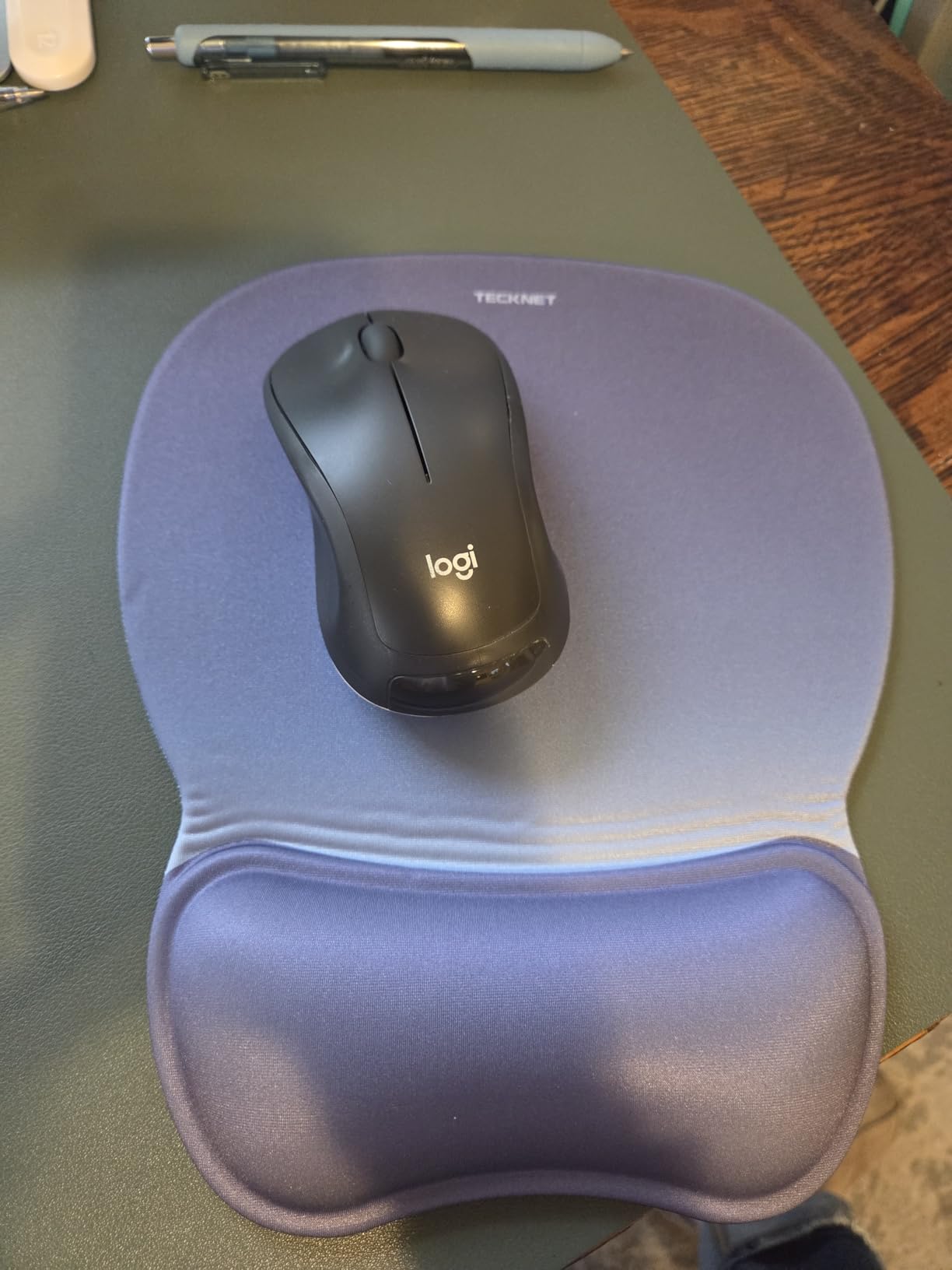 TECKNET Gel Mouse Pad with Wrist Rest, Ergonomic Office Mousepad with Wrist Support - Non-Slip & Smooth Surface Comfortable Desk Accessories Mat for Office, Gaming and Study customer photo 2