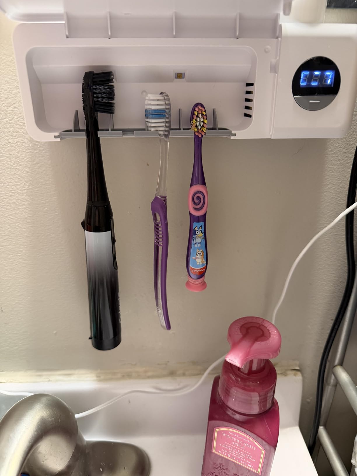 UV Toothbrush UV Light Cleaning Holder - Rechargeable Tooth Brush Smart Cleaner with Light Cleaning Air Drying - Bathroom Wall Mount Holders Cleaning and Drying customer photo 2