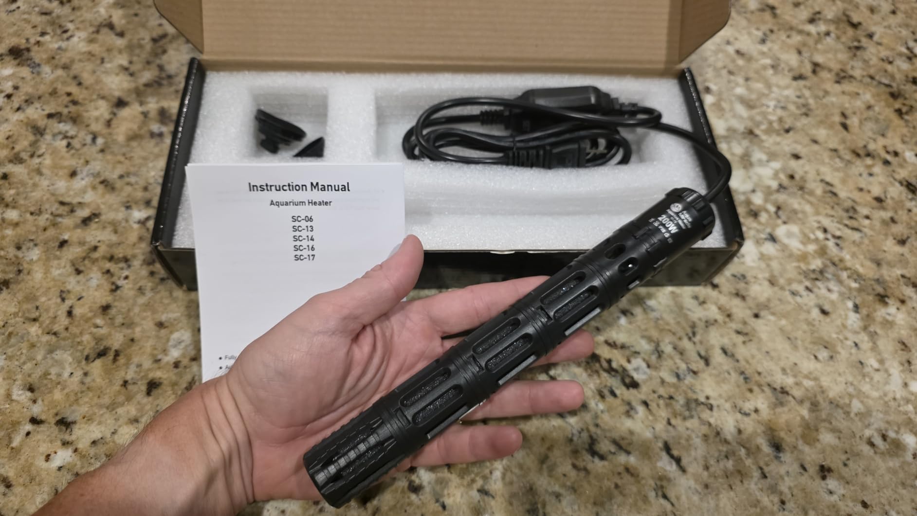 AquaMiracle Submersible Aquarium Heater, 50W Fish Tank Heaters with LED Digital Temp Display, Dry-Run Auto Power-Off & Overheat Protection, for Freshwater and Saltwater Tanks (5-10 Gal) customer photo 2