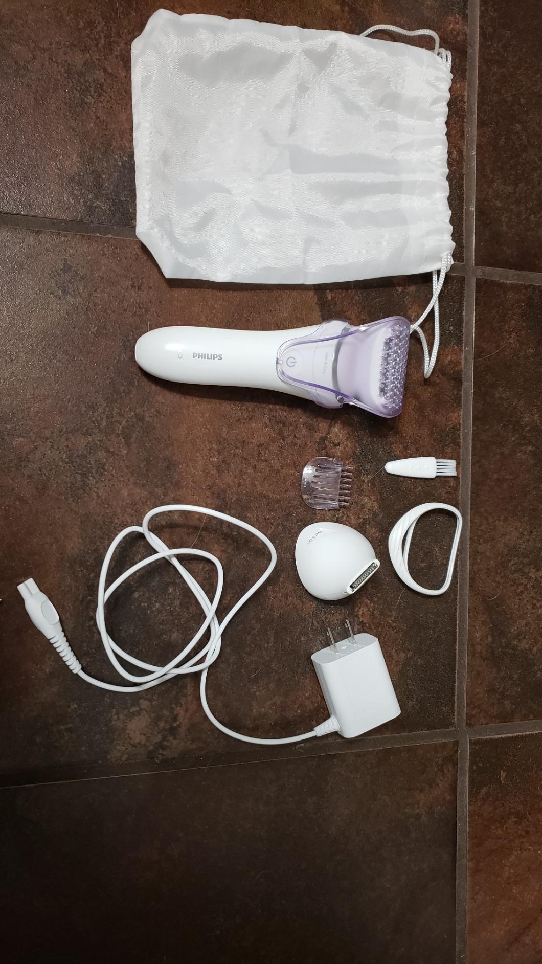 Philips Lady Shaver Series 8000 - Cordless, Wet & Dry Electric Shaver, 3-Blade Shaving System, Flexible Shaving Head, LED Light, for Legs, Body & Bikini, 100 Mins. Runtime, Model BRL149/00 customer photo 1
