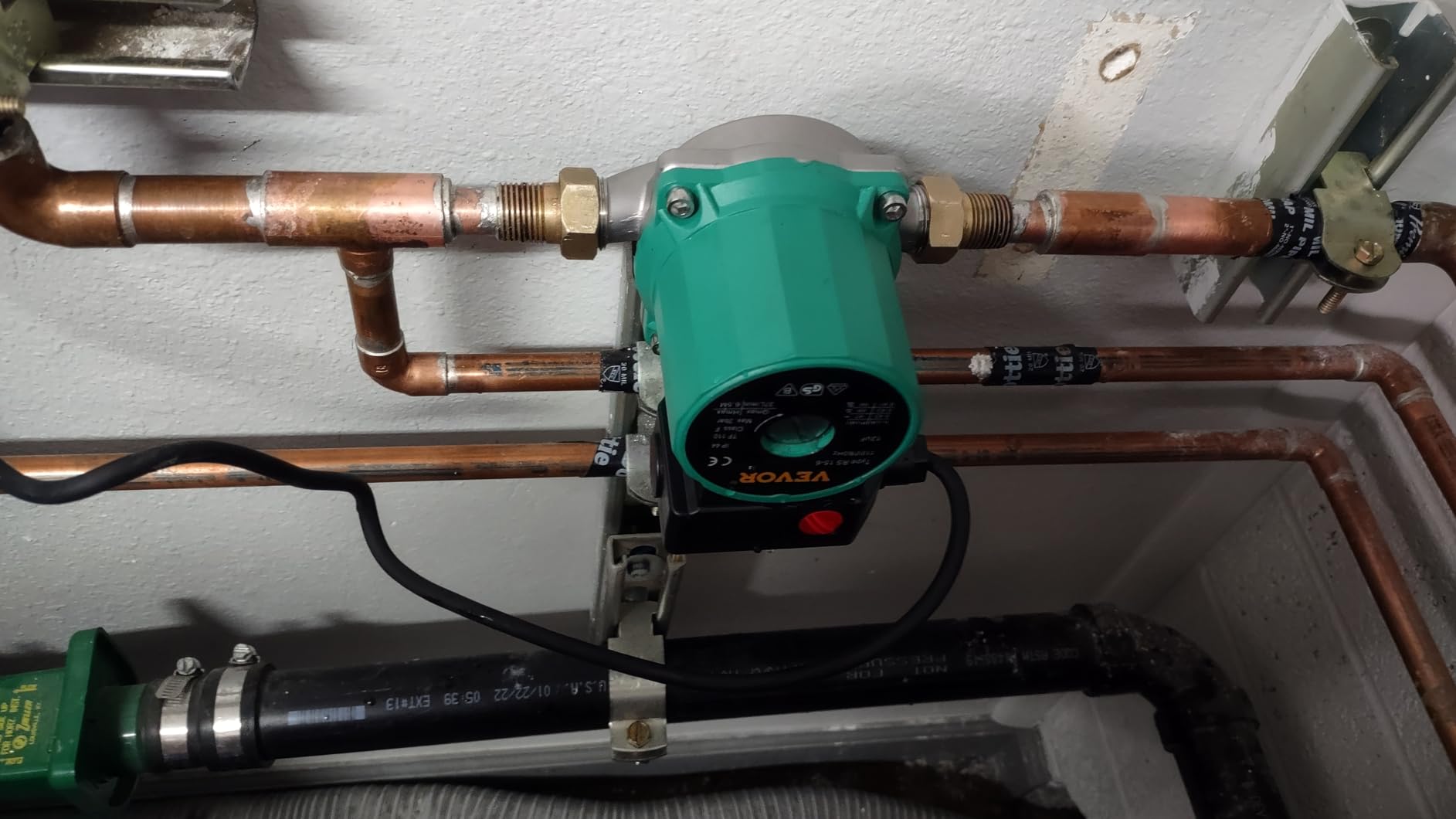 VEVOR Hot Water Recirculating Pump, with Bypass Valve, Instant Recirculation Pump Kit with Timer, Adapter, Circulation Circulator System, Stainless Steel Head, 0.13 HP 110-120V, for Tank Water Heaters customer photo 2