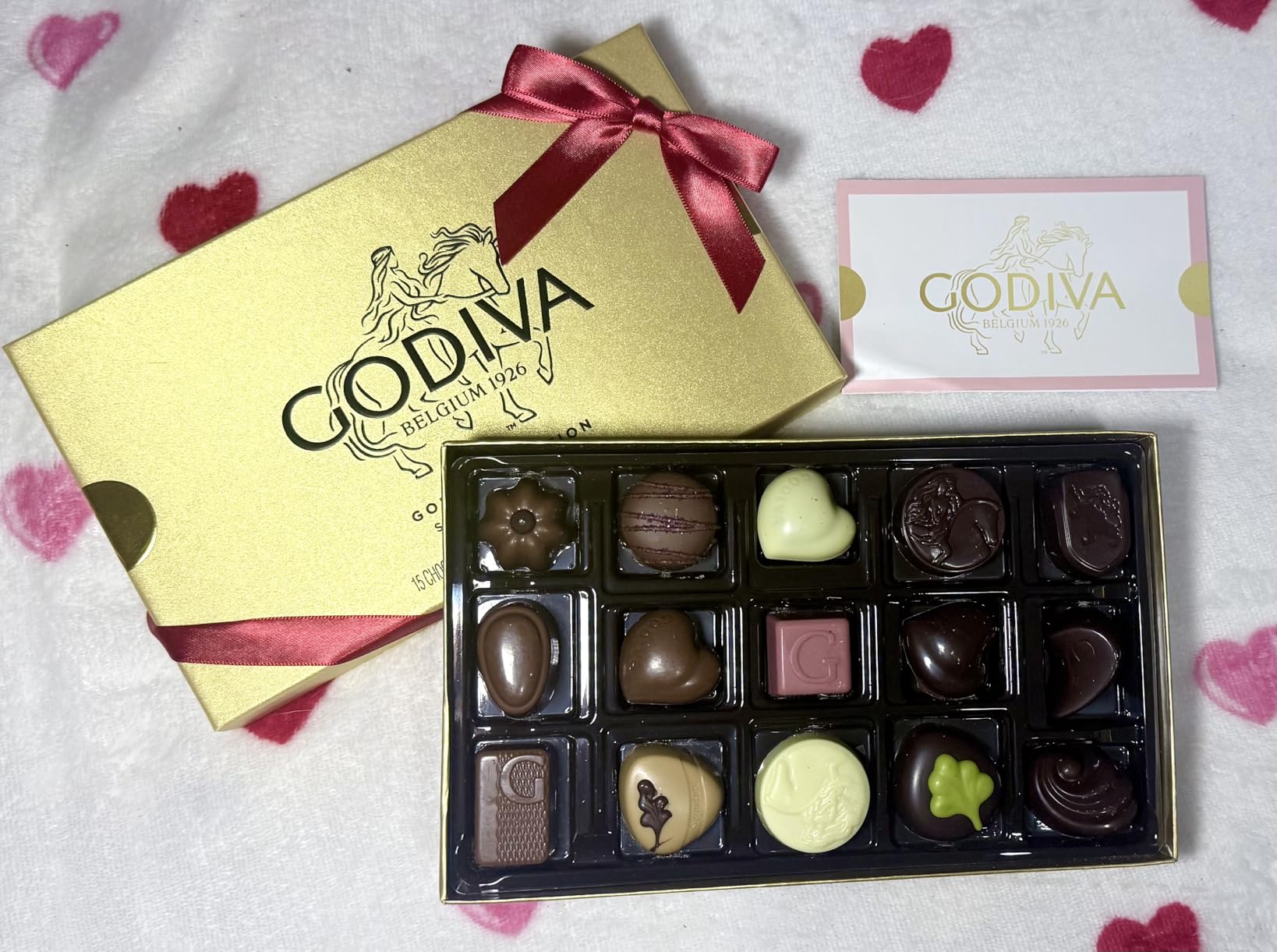 Godiva Red Ribbon Gold Assorted Chocolate Gift Box, Belgian Dark and Milk Chocolates with Pralinés, Ganaches & Caramels, Gourmet Valentine's Day Gift, Kosher, 30 Pc Customer Review Godiva Red Ribbon Gold Assorted Chocolate Gift Box, Belgian Dark and Milk Chocolates with Pralinés, Ganaches & Caramels, Gourmet Valentine's Day Gift, Kosher, 30 Pc - Customer Photo 2