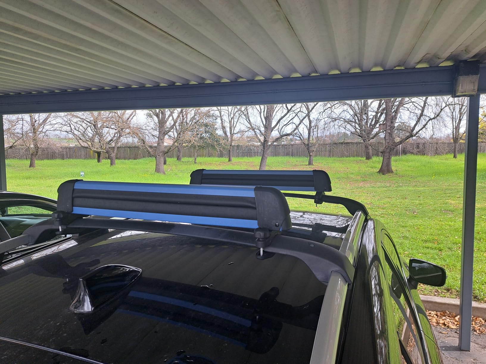 Ski and Snowboard Roof Racks, Ski Roof Racks with Anti-Theft Lock Racks Carrier for Snowboard Universal Ski Top Holder Fits for Square/Aero/Oval Cross Bars, Sliver, Small customer photo 1