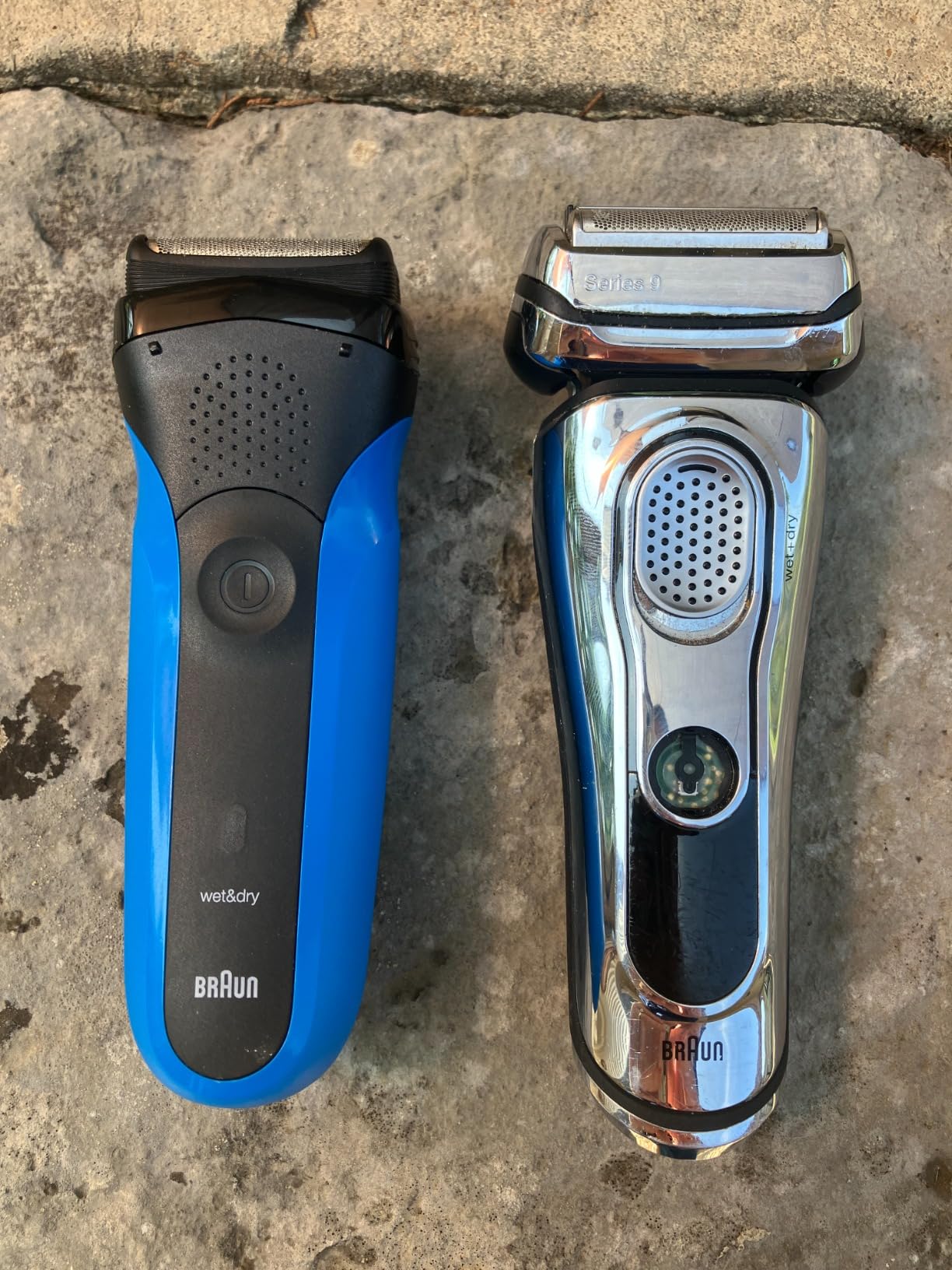 Series 3 310s Wet & Dry Electric Shaver for Men/Rechargeable Electric Razor, Blue customer photo 1