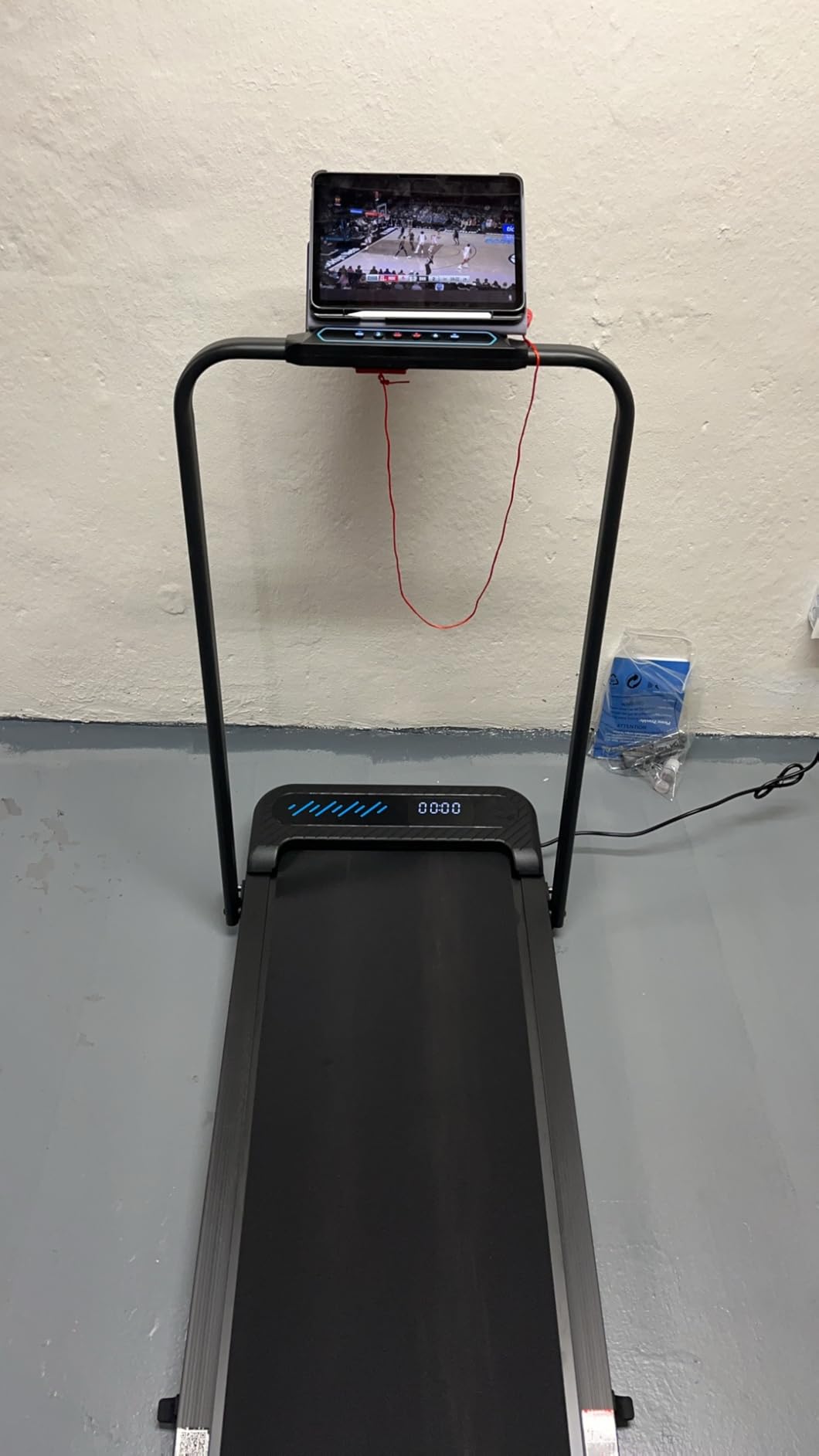 Foldable Treadmill with 10% Incline, 4 in 1 Compact Walking Pad Treadmill with Handle Bar for Home Small Spaces, 3.0HP Portable Quiet Under Desk Treadmills, 320LBS Capacity, Smart APP, LED Display customer photo 2
