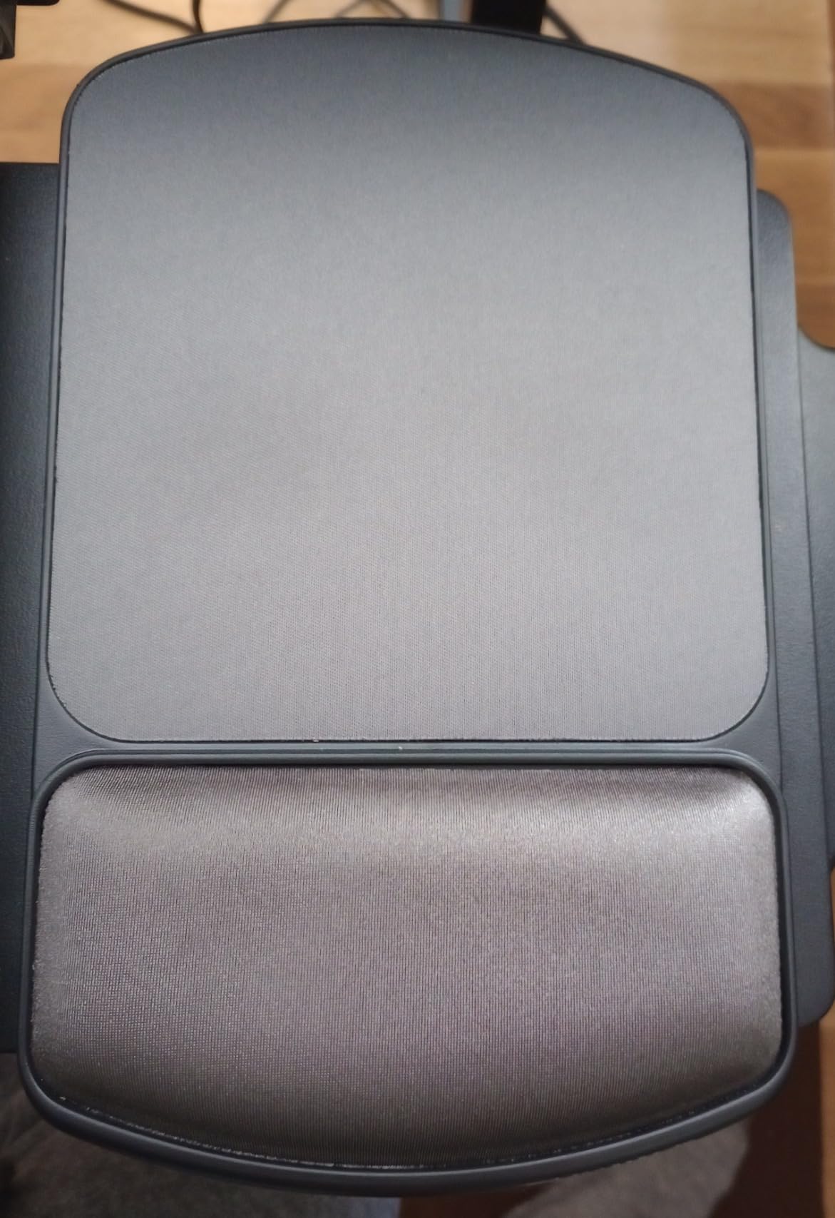 Fellowes Gel Mouse Pad Wrist Support - Graphite (91741) customer photo 1