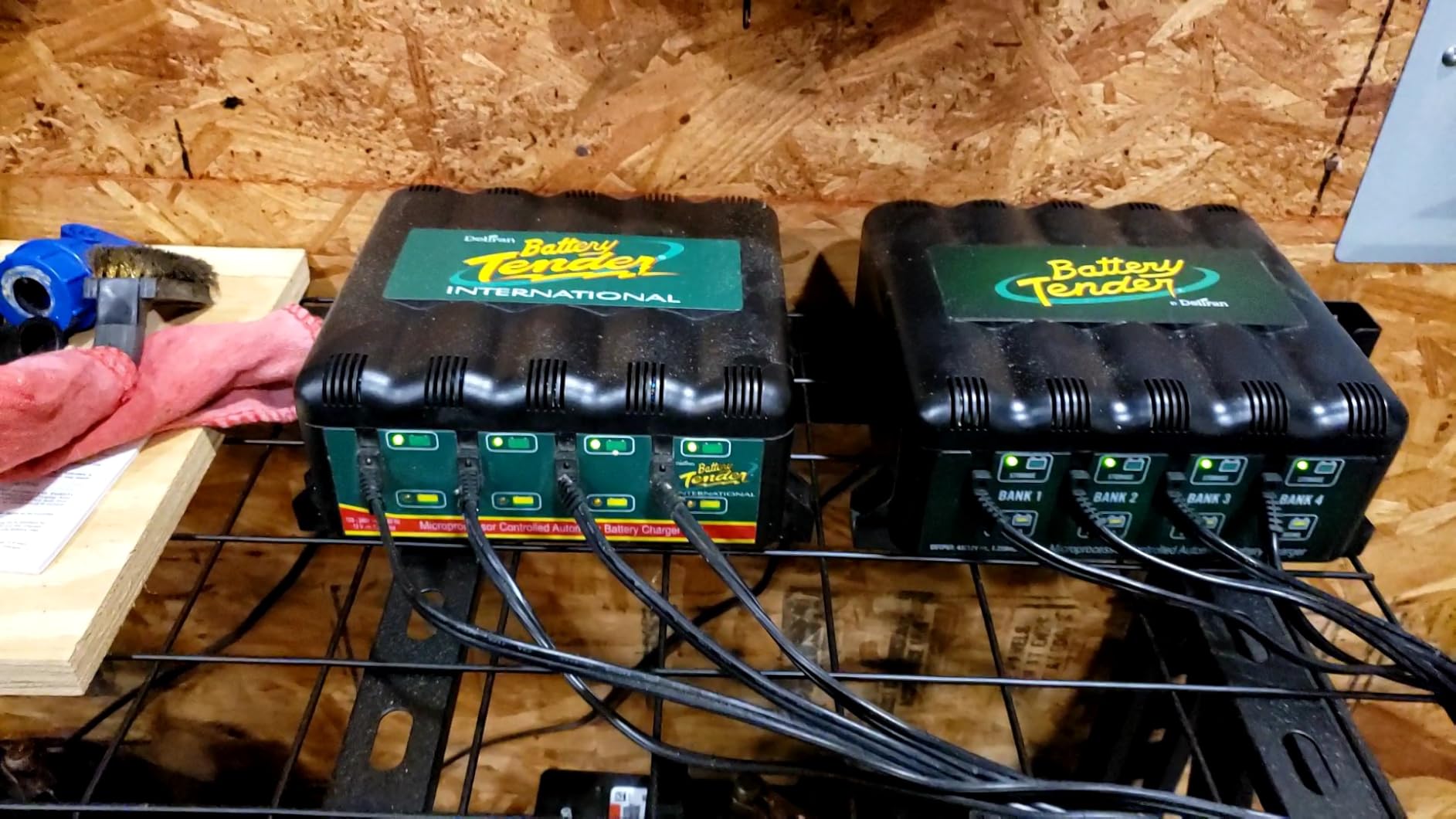 Battery Tender Plus 4 Bank Multibank Charger - 5 AMP (1.25 AMPs Per Bank) - Smart 12V Multi Battery Charger and Maintainer for Standard, AGM, and Lithium LiFePO4-022-0148-DL-WH customer photo 1