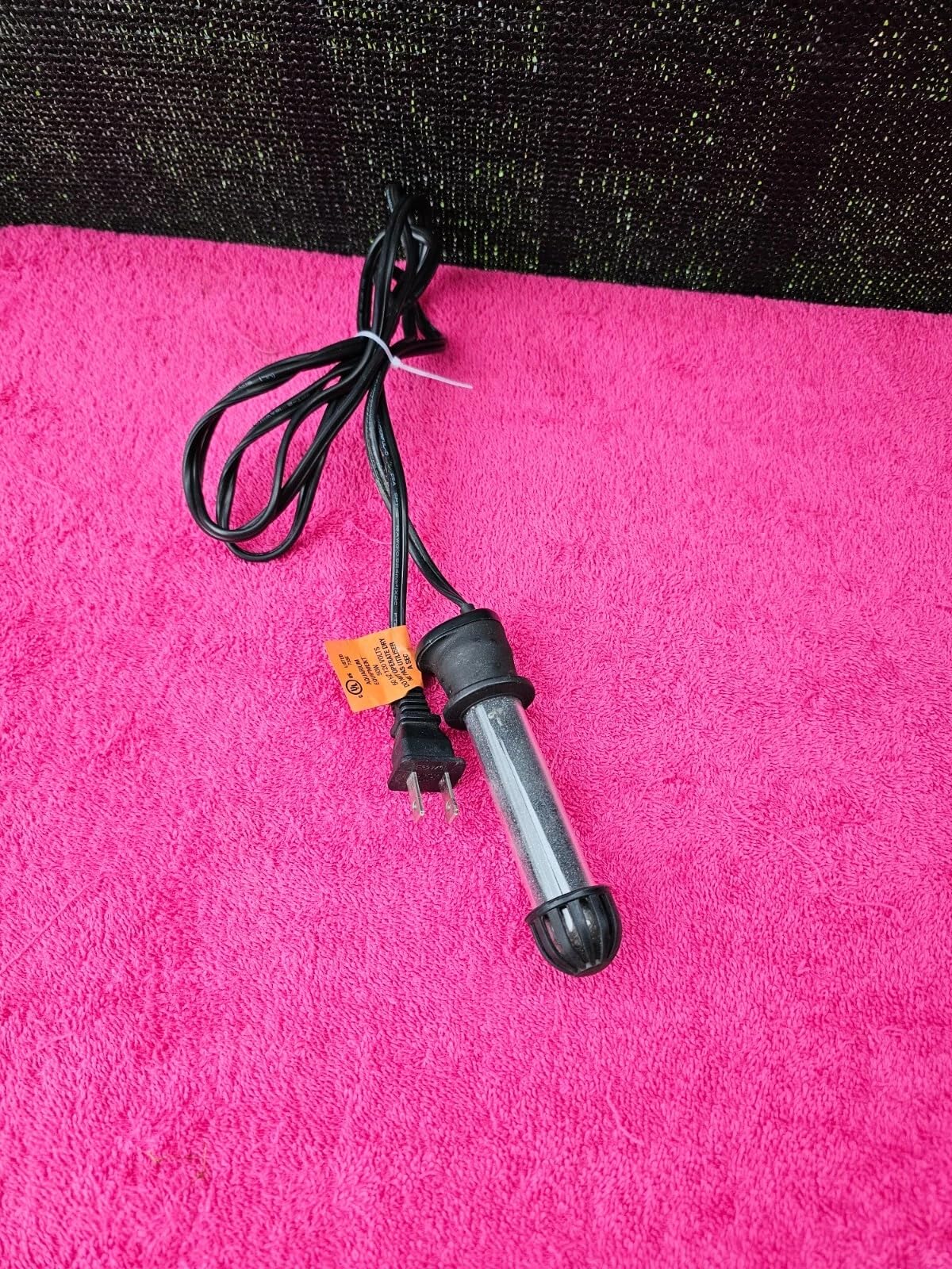 Tetra HT Submersible Aquarium Heater With Electronic Thermostat, 50-Watt, 2-10 Gallon customer photo 2