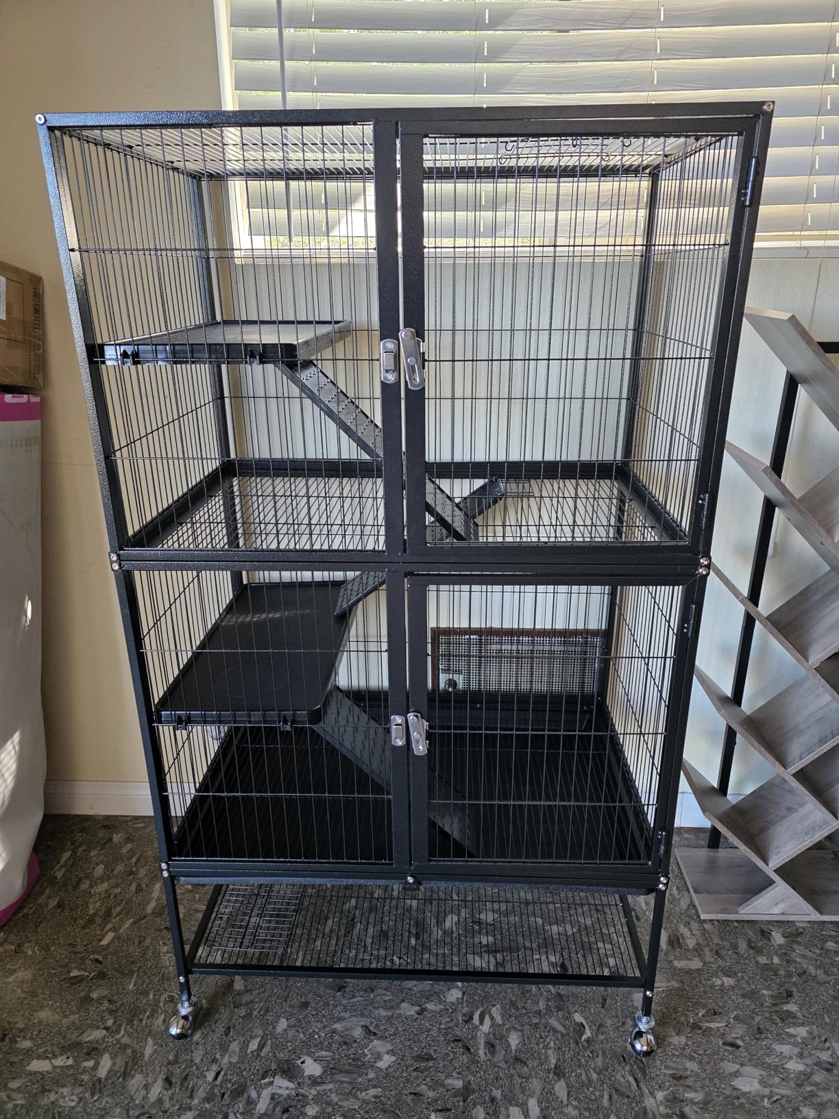 Prevue Pet Products 485 Feisty Ferret Home with Stand, Black Hammertone customer photo 1