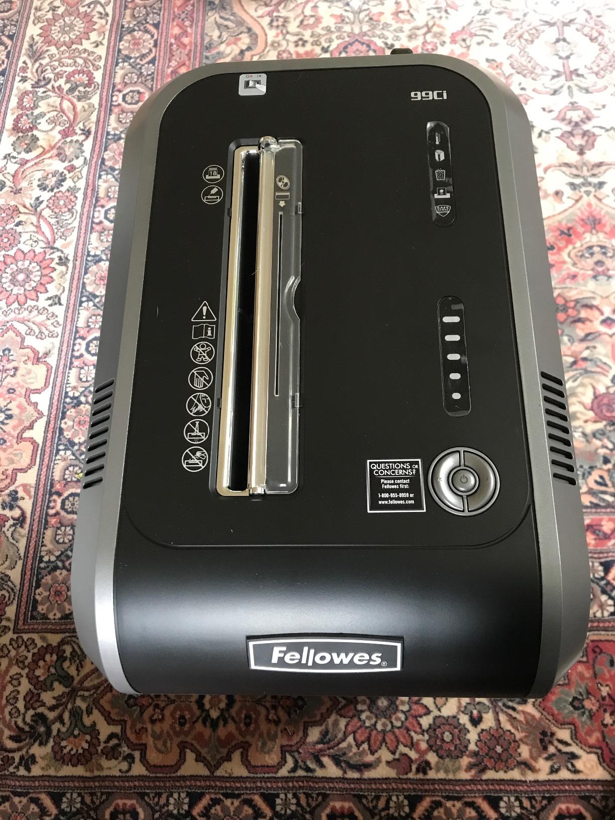 Fellowes Powershred 79Ci 16-Sheet 100% Jam-Proof Heavy Duty Crosscut Paper Shredder Machine for Office and Home, Black/Dark Silver customer photo 2
